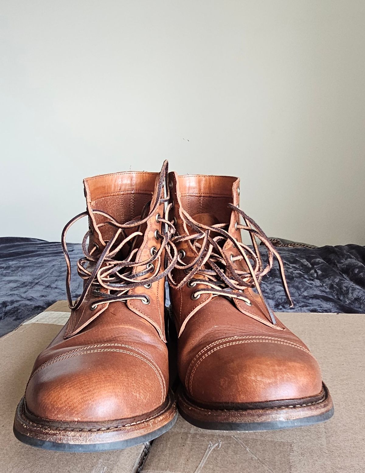 Photo by Spoon on January 5, 2025 of the Oak Street Bootmakers Trench Boot in Tempesti Walnut Overdye Camello Asportabile.