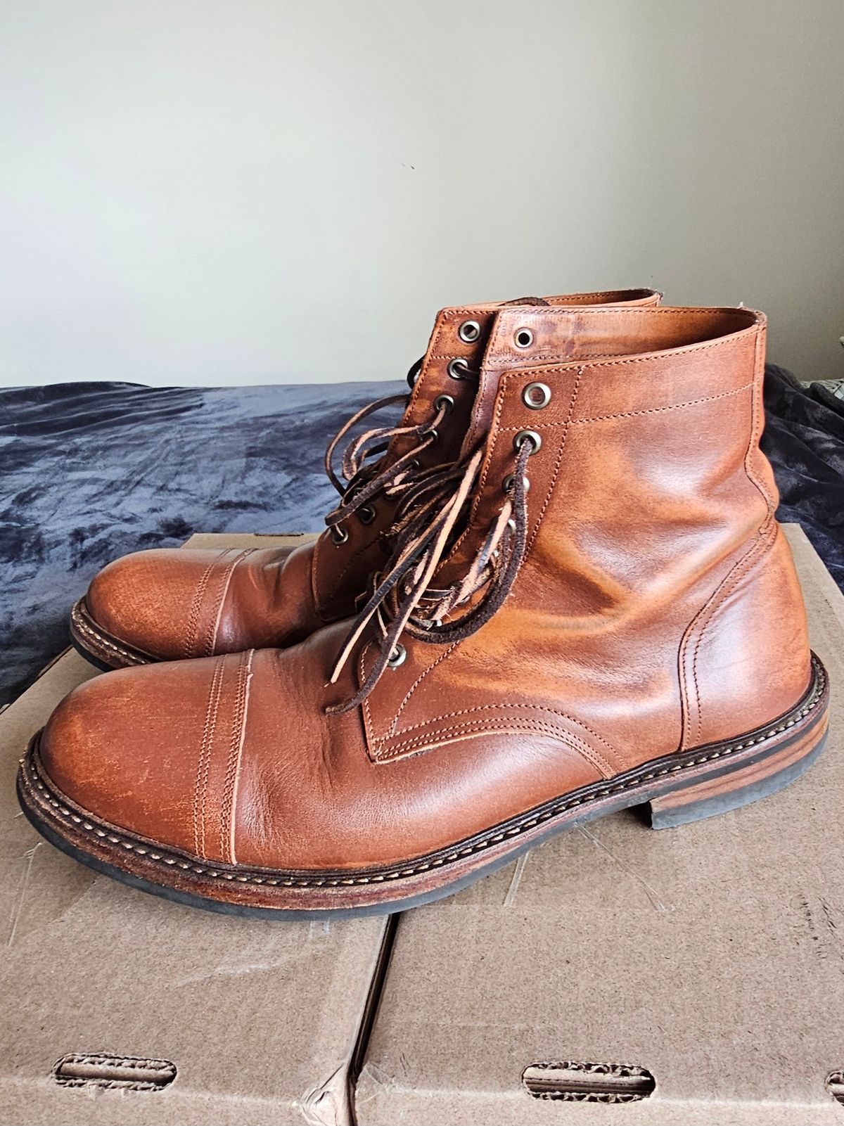 Photo by Spoon on January 5, 2025 of the Oak Street Bootmakers Trench Boot in Tempesti Walnut Overdye Camello Asportabile.