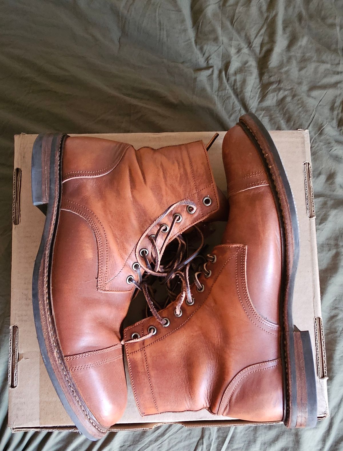 Photo by Spoon on March 4, 2025 of the Oak Street Bootmakers Trench Boot in Tempesti Walnut Overdye Camello Asportabile.