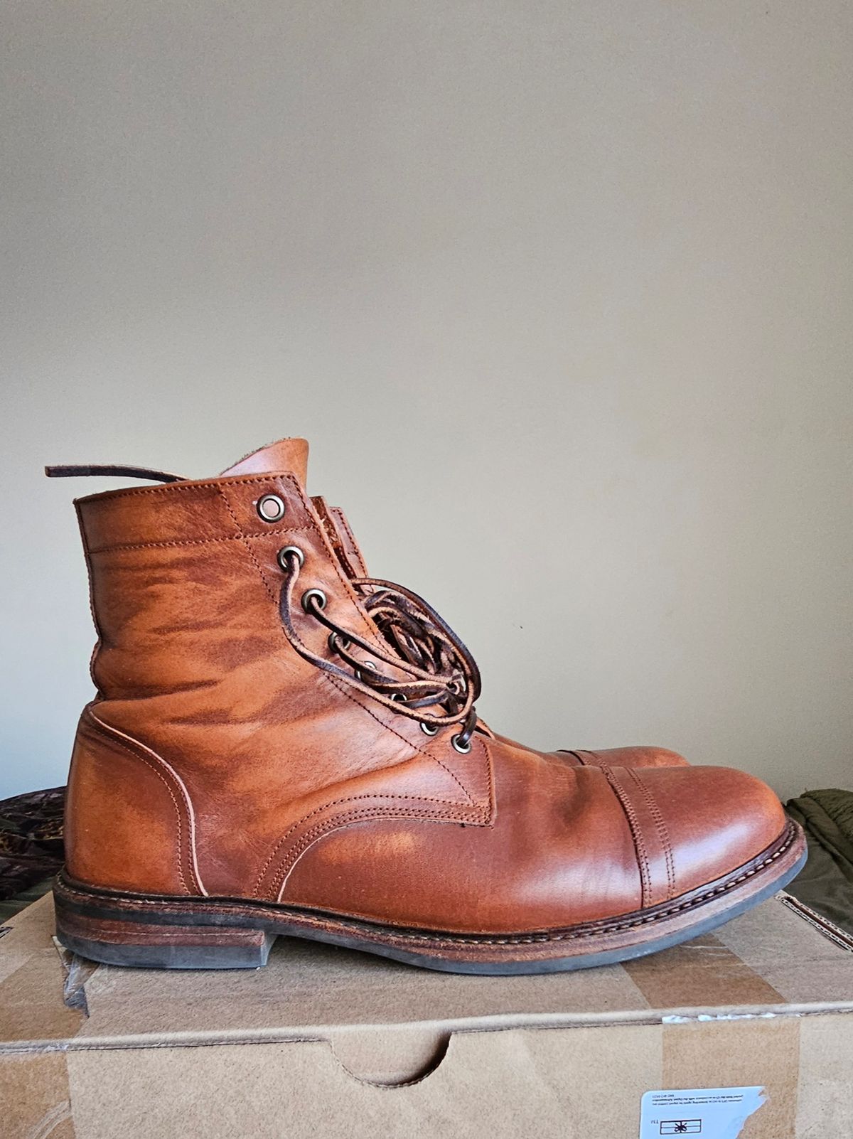 Photo by Spoon on March 4, 2025 of the Oak Street Bootmakers Trench Boot in Tempesti Walnut Overdye Camello Asportabile.