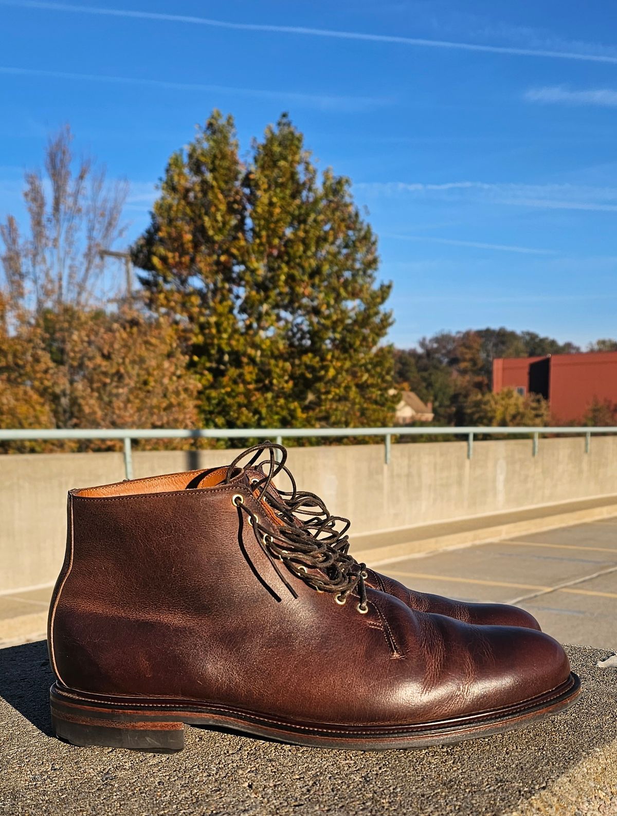Photo by Spoon on November 4, 2023 of the Viberg Wholecut Derby Boot in Horween Rowdy Dachshund.