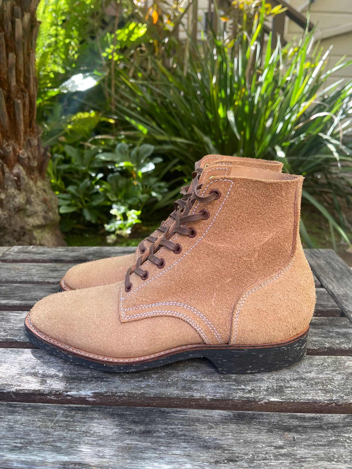 Photo by technicka on October 2, 2023 of the Clinch Yeager Boots in Wickett & Craig Natural Latigo Roughout.