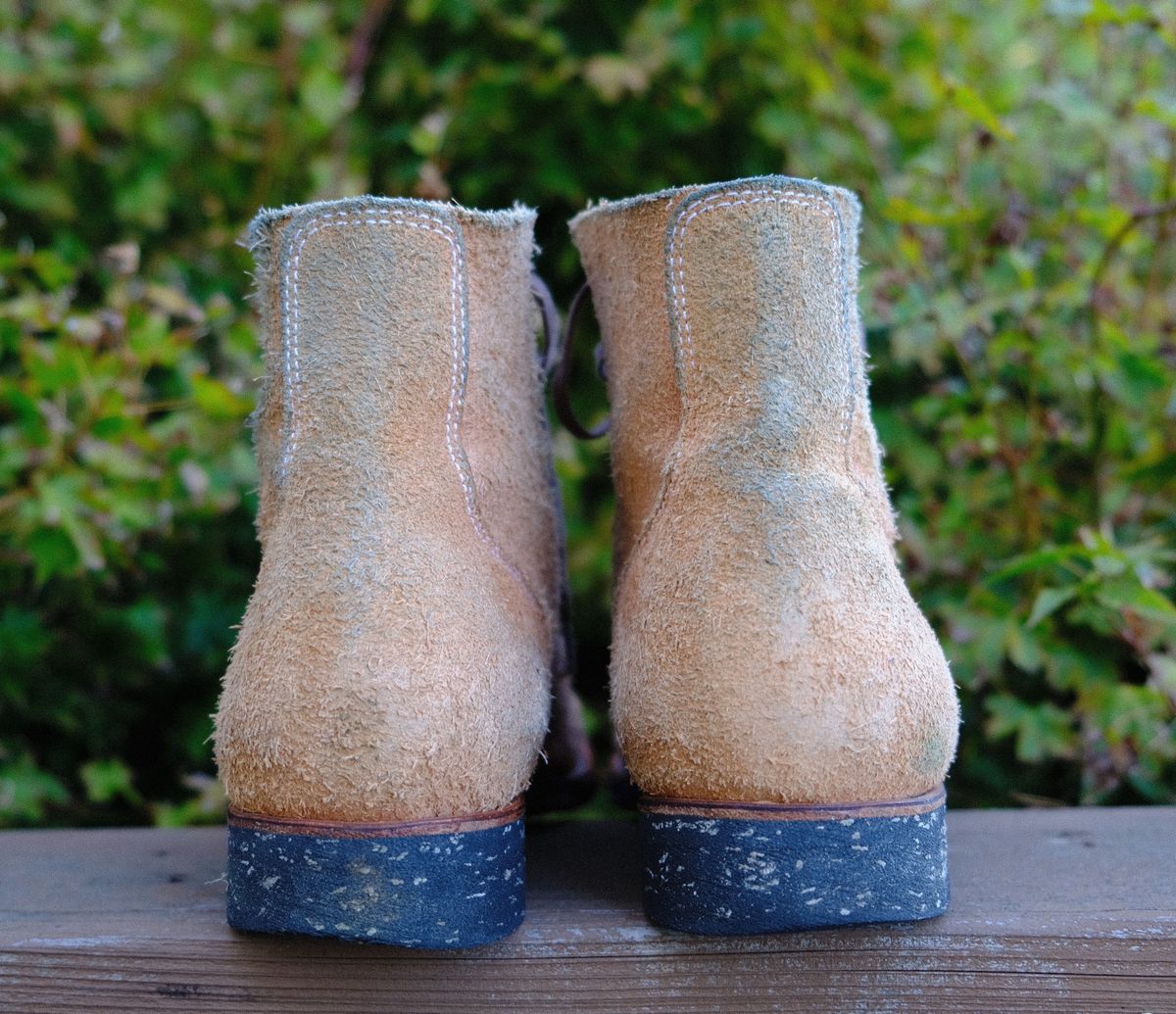Photo by technicka on November 9, 2023 of the Clinch Yeager Boots in Wickett & Craig Natural Latigo Roughout.