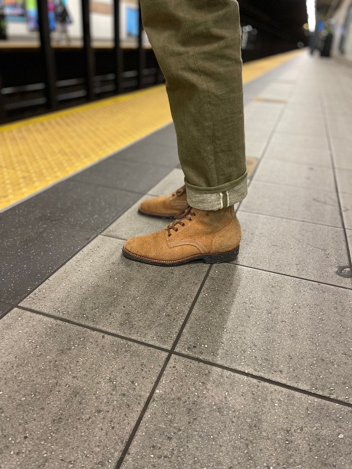 Photo by technicka on January 6, 2024 of the Clinch Yeager Boots in Wickett & Craig Natural Latigo Roughout.