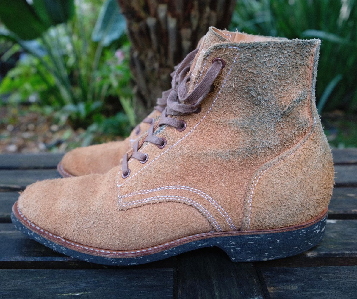Photo by technicka on February 6, 2024 of the Clinch Yeager Boots in Wickett & Craig Natural Latigo Roughout.