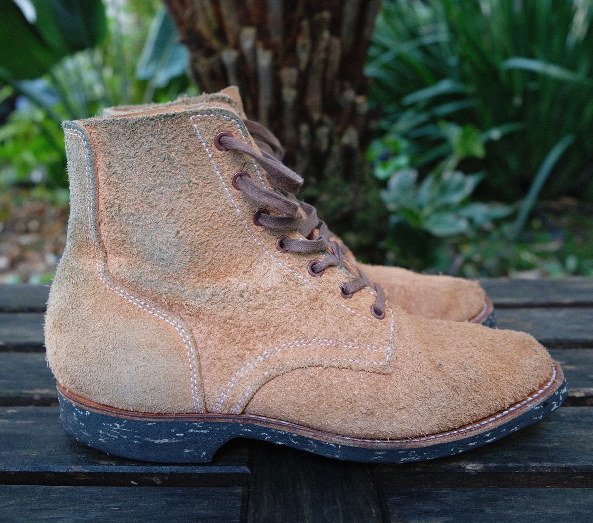 Photo by technicka on February 6, 2024 of the Clinch Yeager Boots in Wickett & Craig Natural Latigo Roughout.