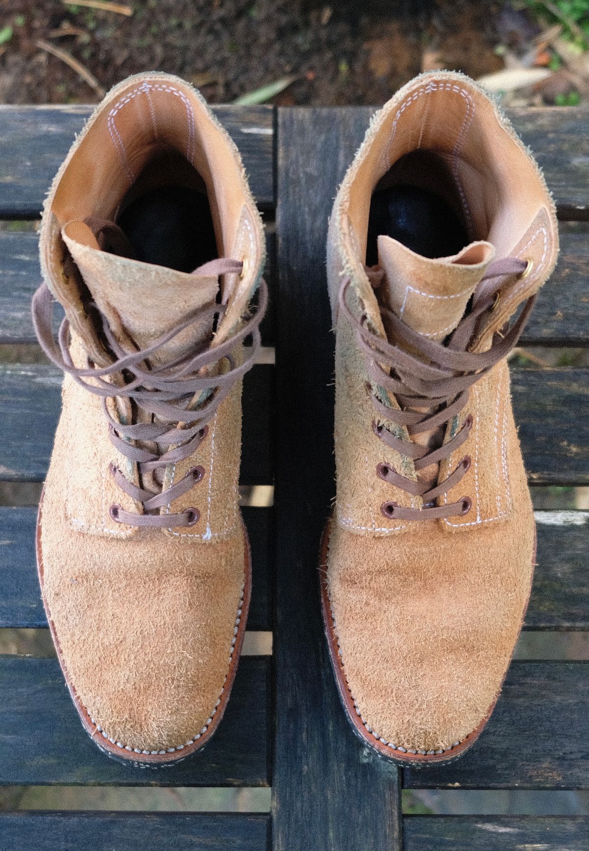 Photo by technicka on February 6, 2024 of the Clinch Yeager Boots in Wickett & Craig Natural Latigo Roughout.