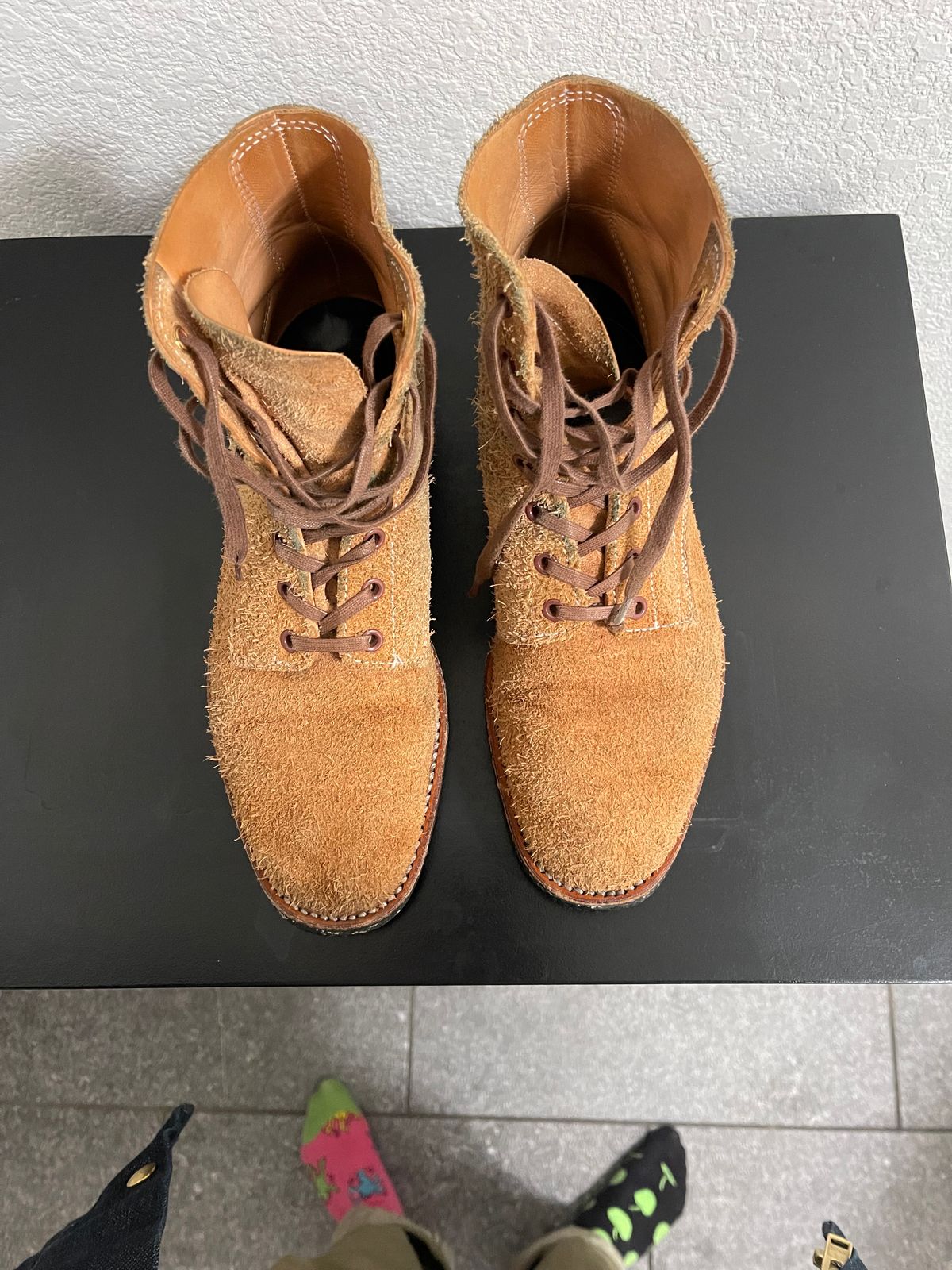 Photo by technicka on March 6, 2024 of the Clinch Yeager Boots in Wickett & Craig Natural Latigo Roughout.