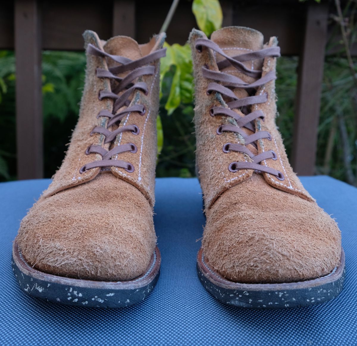 Photo by technicka on April 6, 2024 of the Clinch Yeager Boots in Wickett & Craig Natural Latigo Roughout.