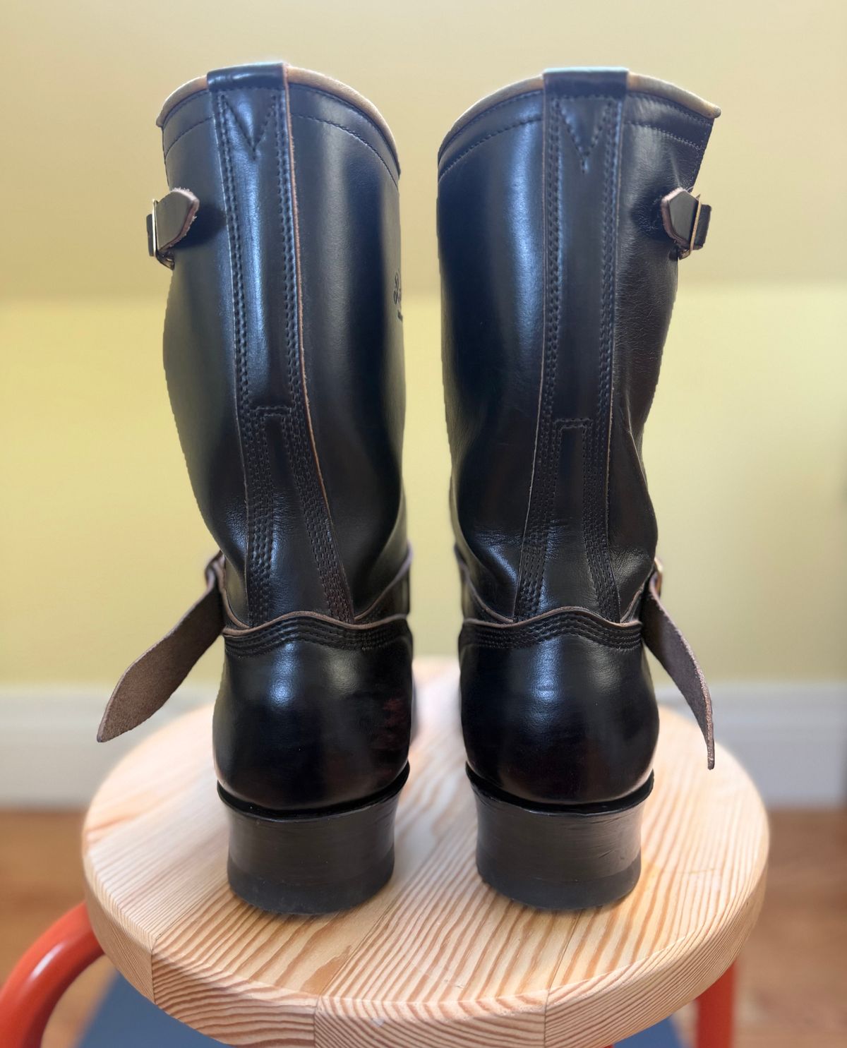 Photo by technicka on December 5, 2025 of the Role Club Engineer Boots in Hand Finished Chromexcel Horsehide.