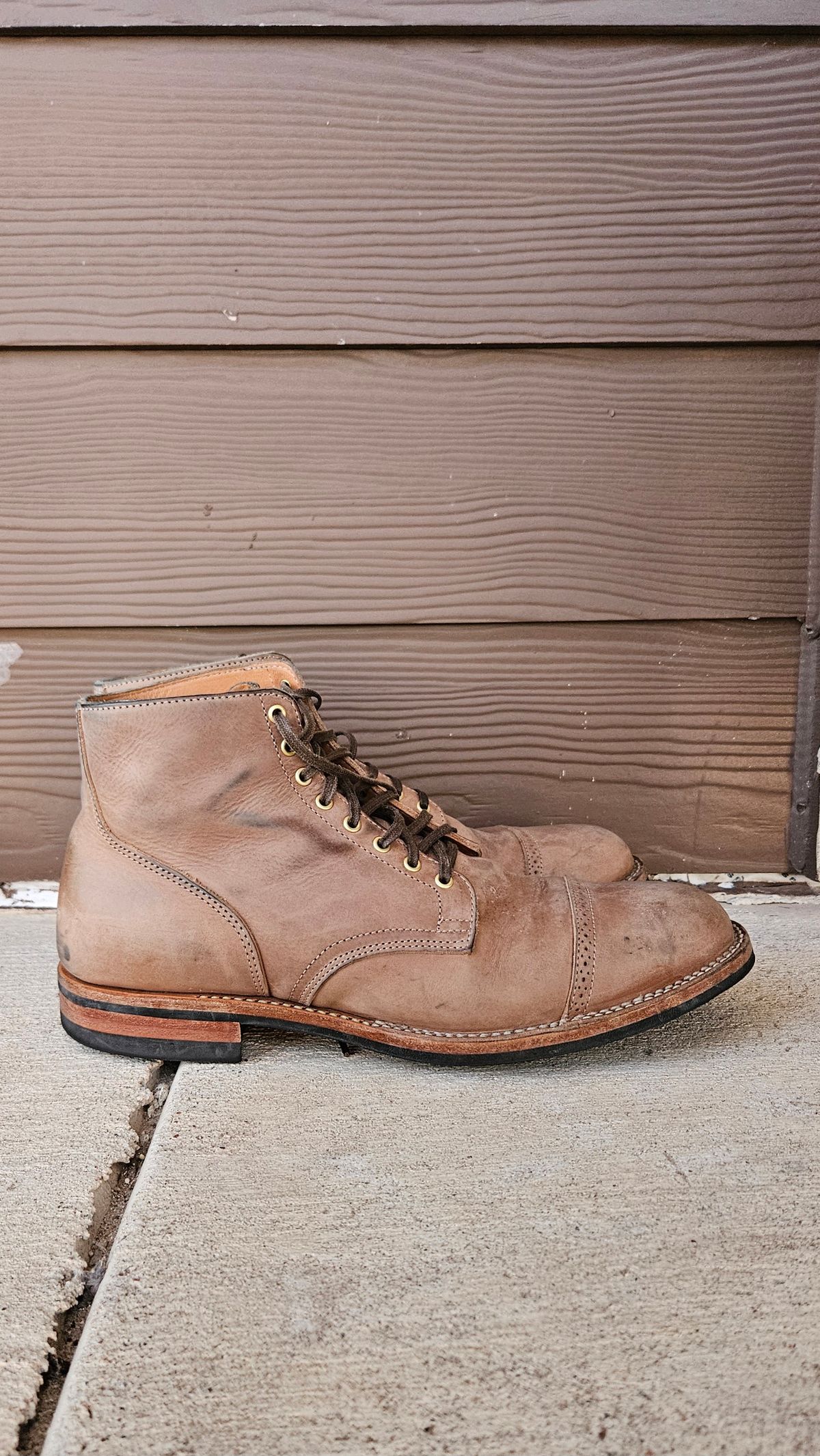 Photo by spicytakito on March 17, 2025 of the Viberg Service Boot BCT in Maryam Fango Vitello Calf.