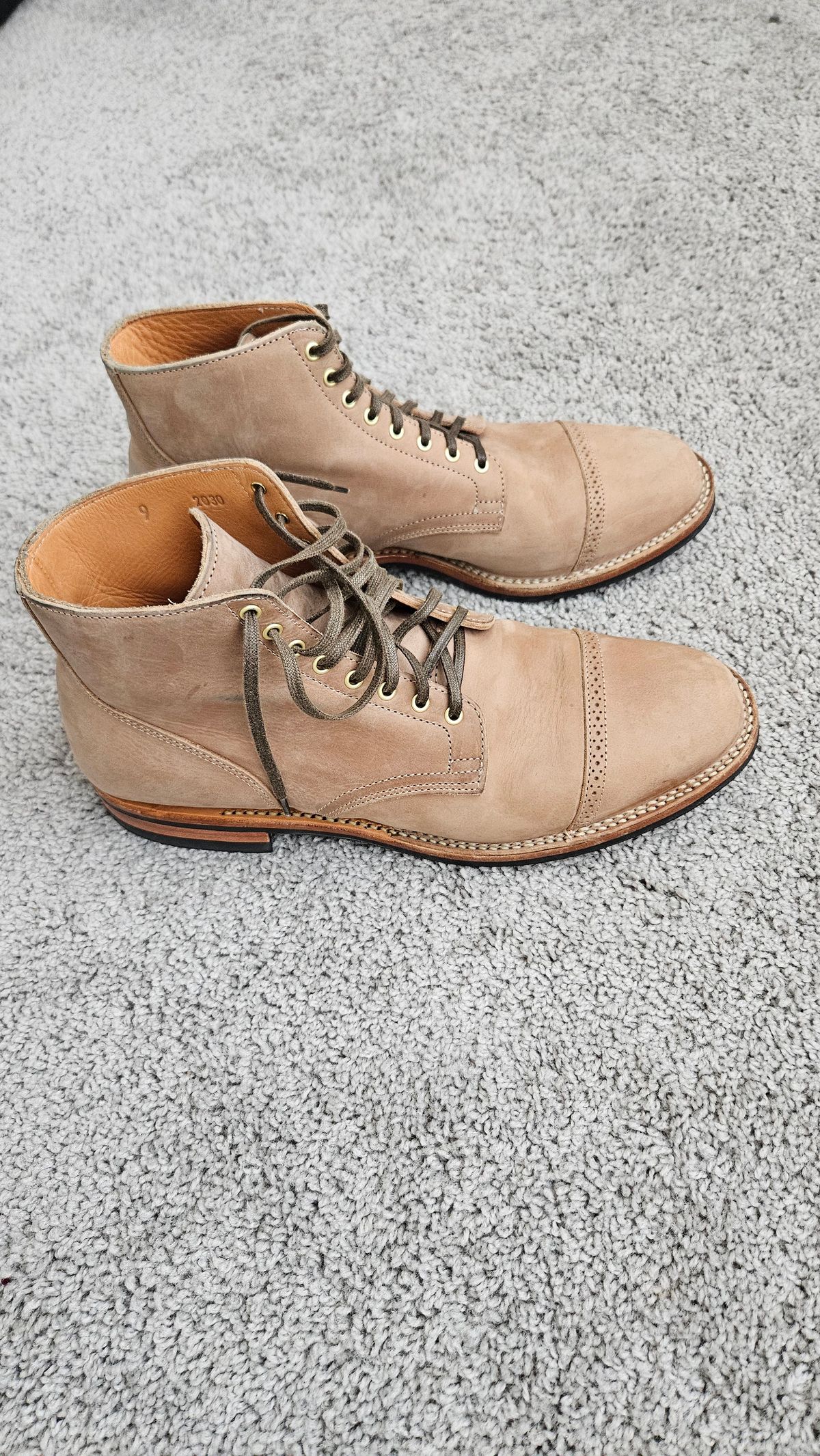 Photo by spicytakito on February 22, 2025 of the Viberg Service Boot BCT in Maryam Fango Vitello Calf.