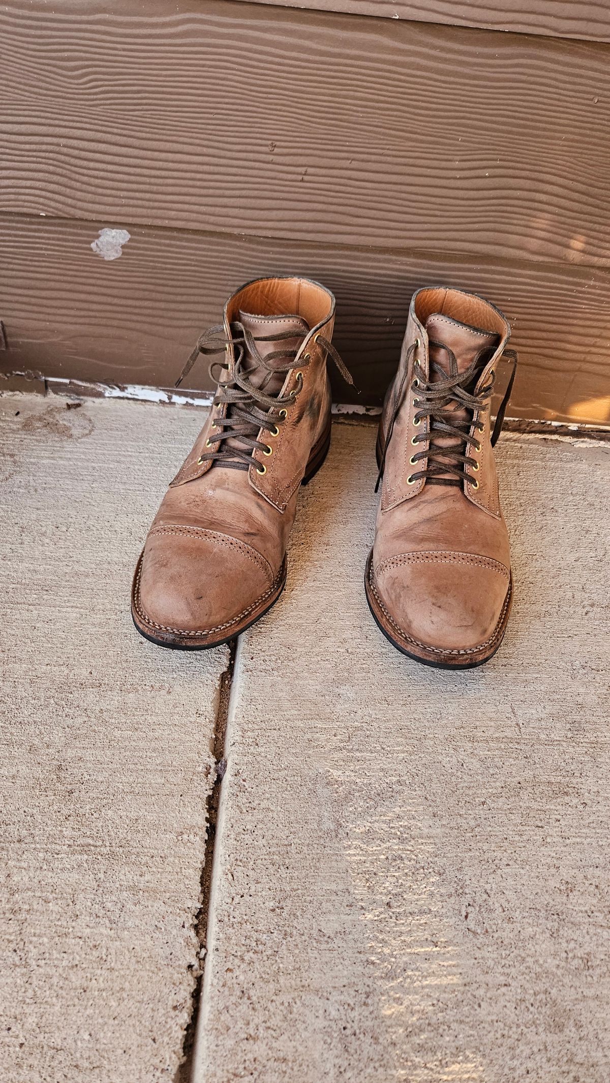 Photo by spicytakito on March 19, 2025 of the Viberg Service Boot BCT in Maryam Fango Vitello Calf.