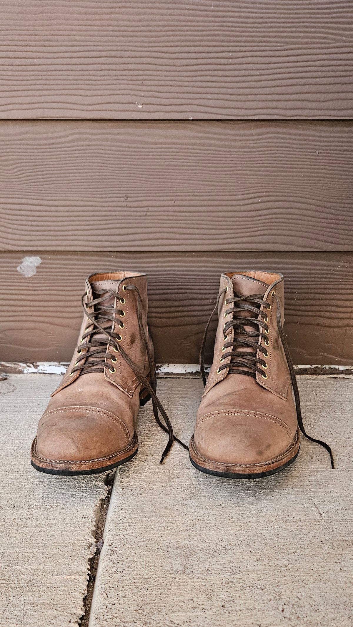 Photo by spicytakito on March 17, 2025 of the Viberg Service Boot BCT in Maryam Fango Vitello Calf.