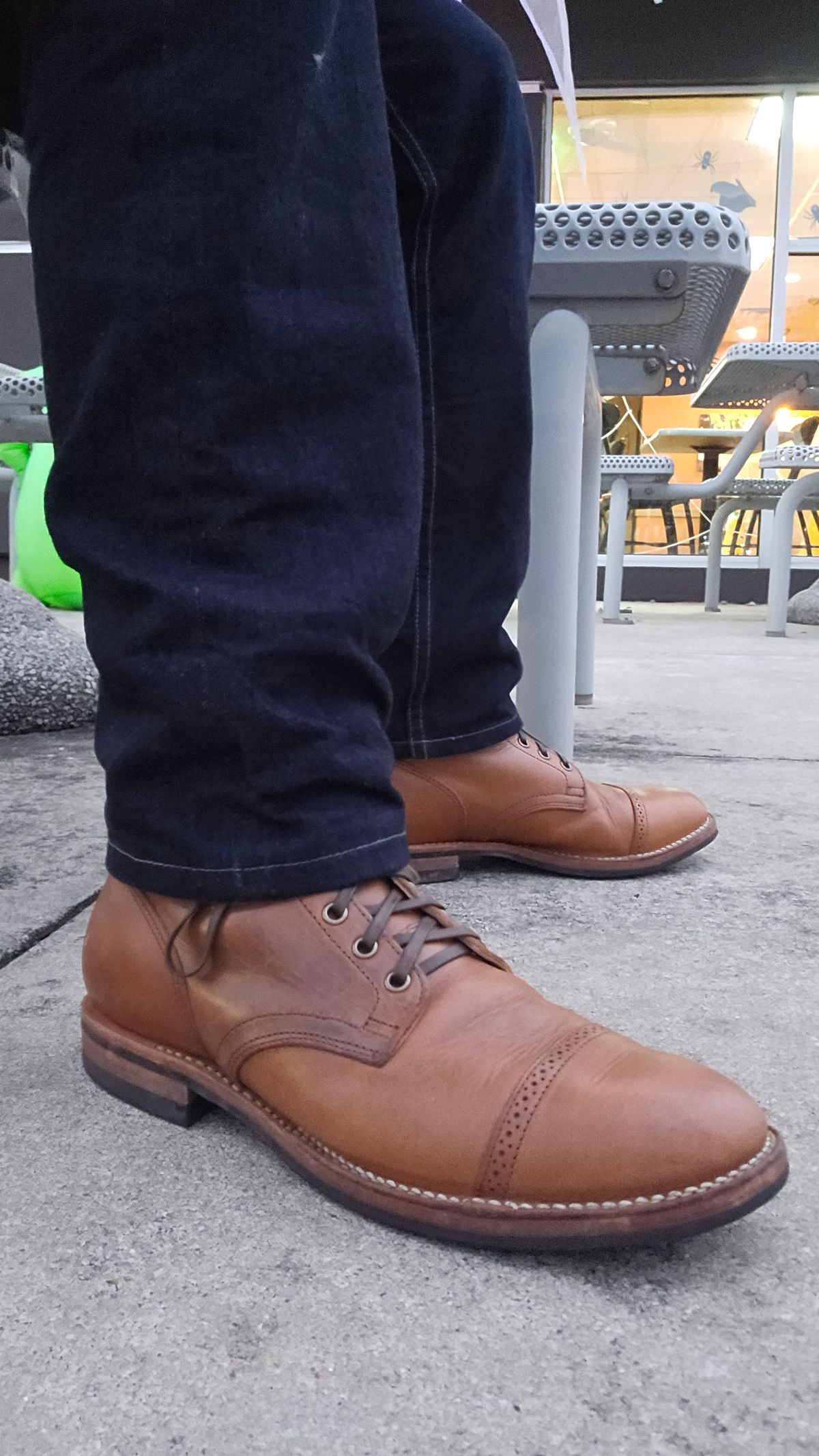 Photo by spicytakito on November 1, 2024 of the Viberg Service Boot BCT in Horween Chestnut Essex.