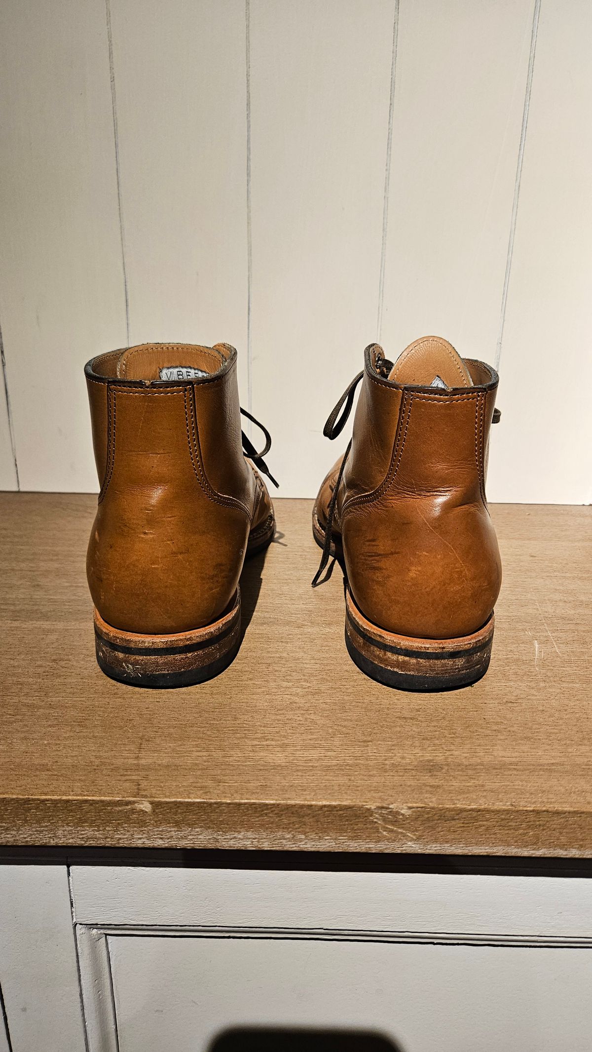 Photo by spicytakito on February 13, 2025 of the Viberg Service Boot BCT in Horween Chestnut Essex.