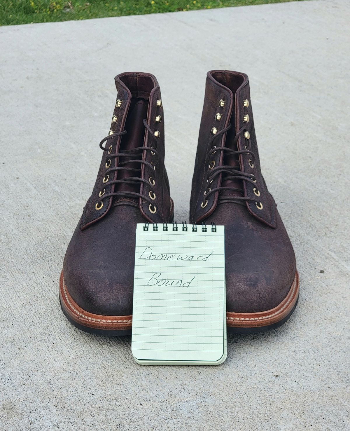 Photo by davehillsd on October 2, 2023 of the Parkhurst The Allen in Dark Chocolate Roughout.