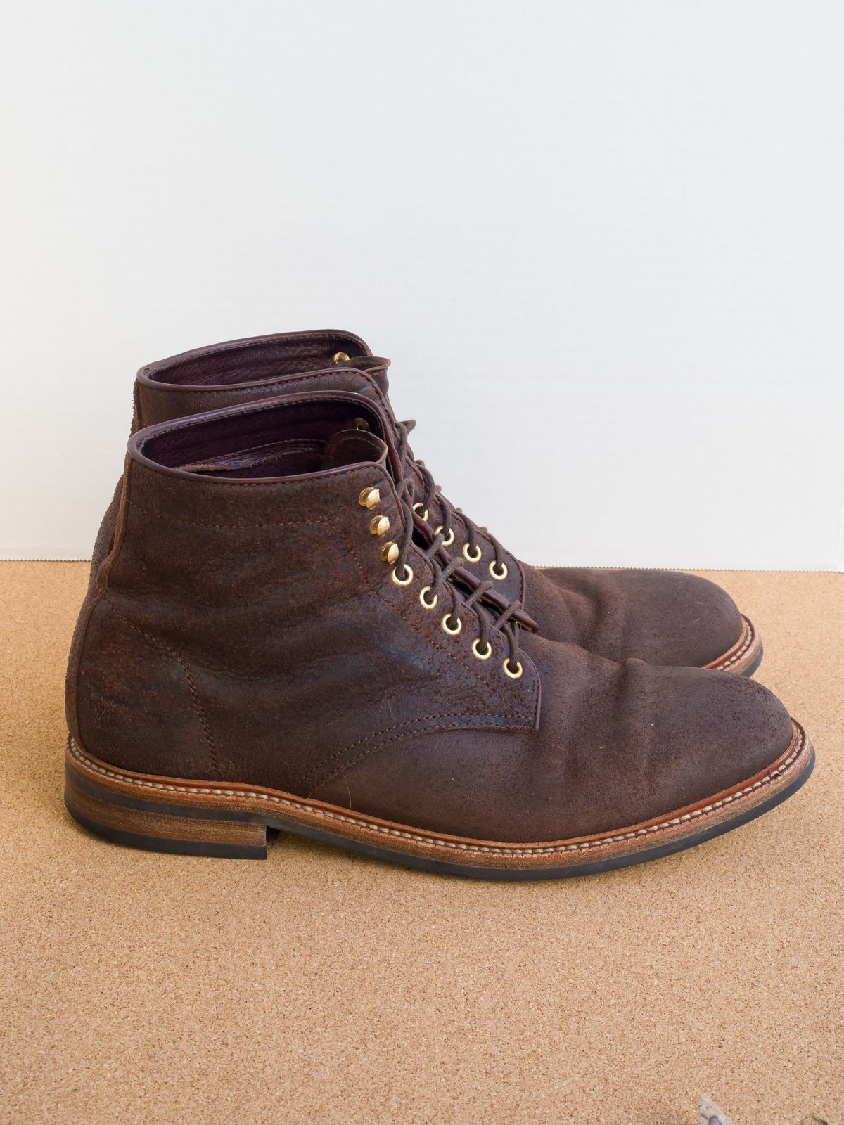 Photo by davehillsd on November 5, 2023 of the Parkhurst The Allen in Dark Chocolate Roughout.