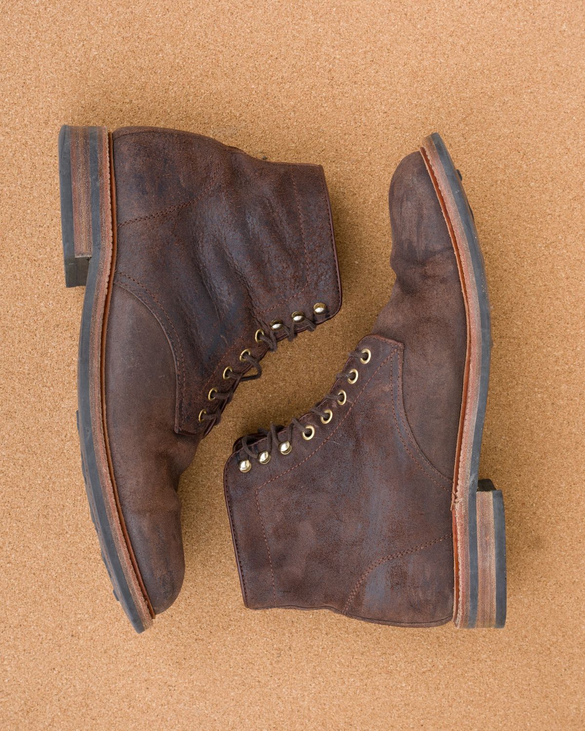 Photo by davehillsd on January 6, 2024 of the Parkhurst The Allen in Dark Chocolate Roughout.