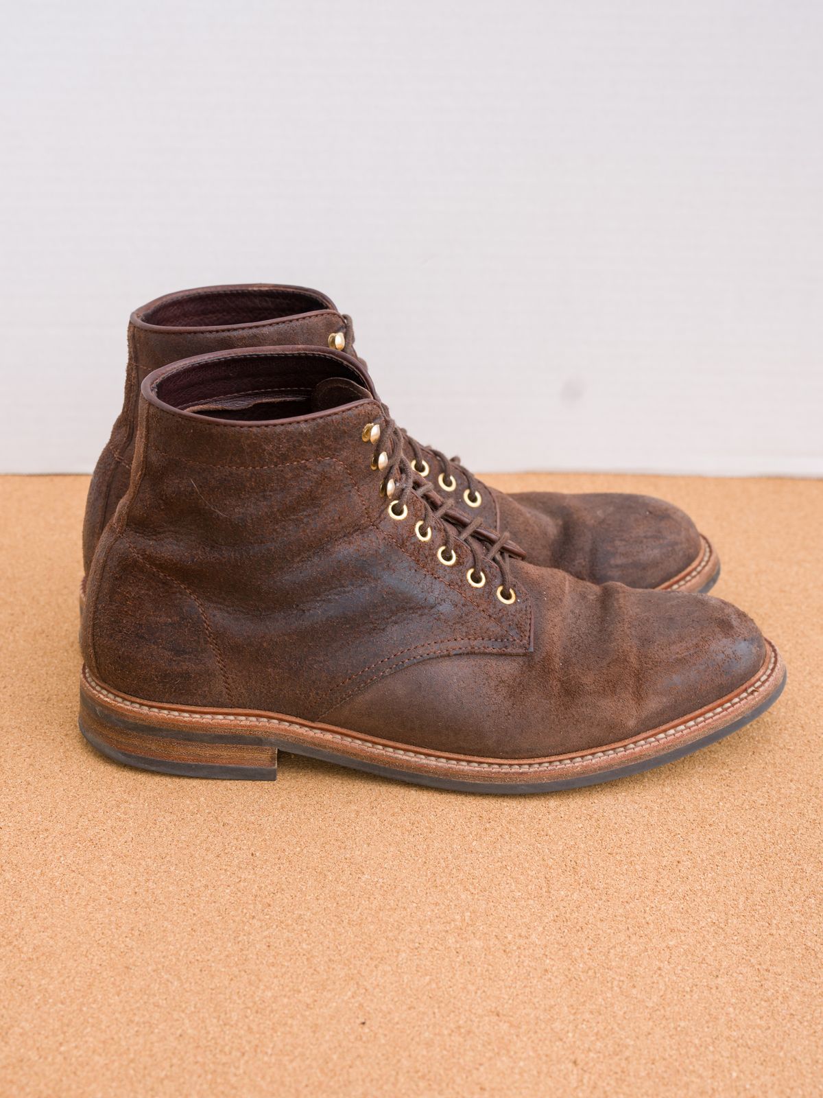 Photo by davehillsd on February 6, 2024 of the Parkhurst The Allen in Dark Chocolate Roughout.