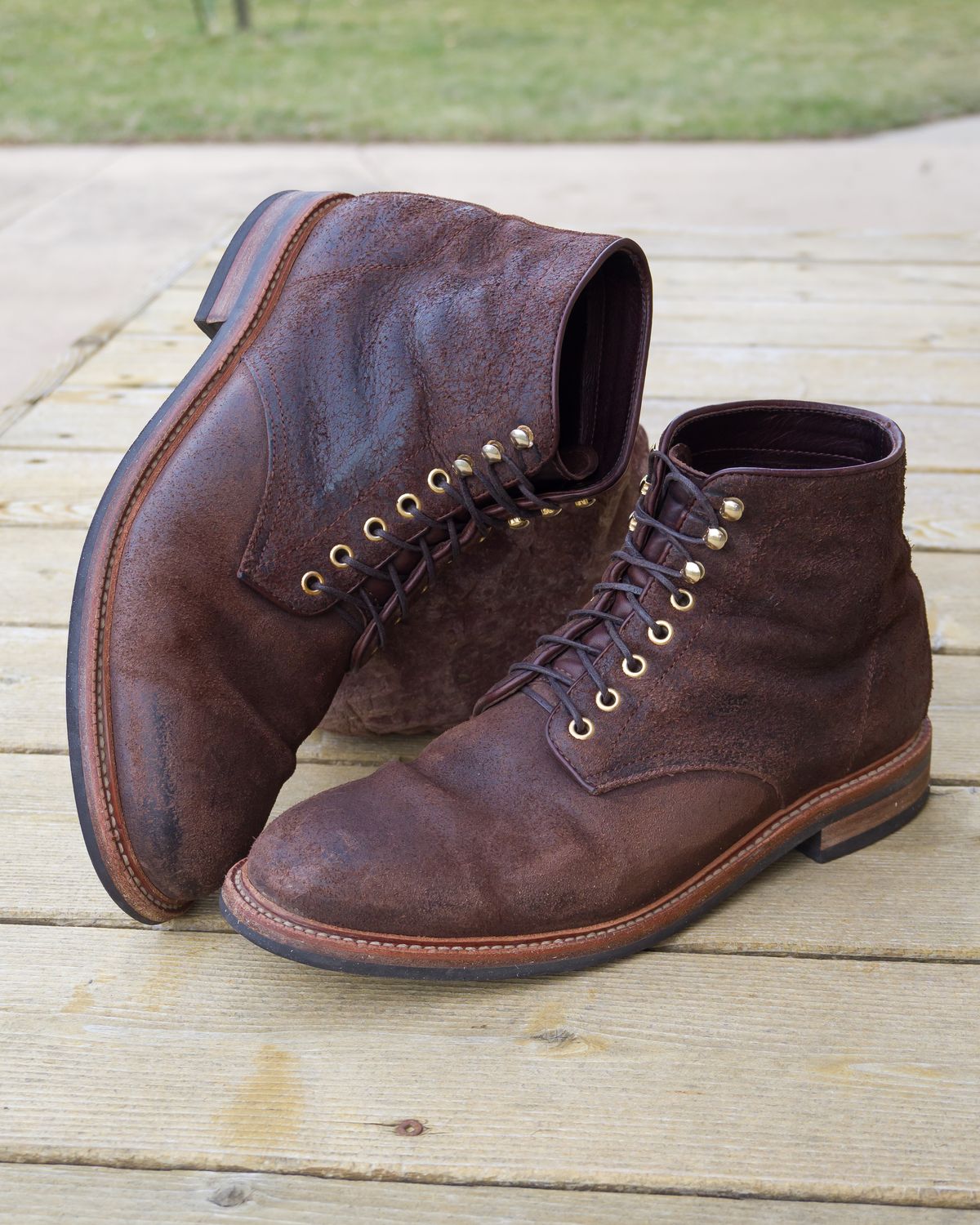 Photo by davehillsd on April 6, 2024 of the Parkhurst The Allen in Dark Chocolate Roughout.