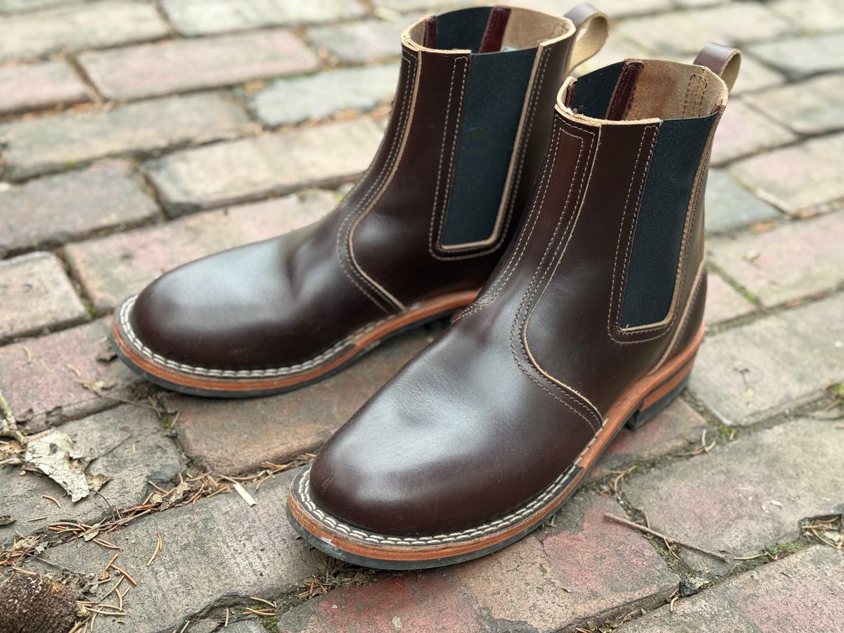 Photo by captain on December 31, 2023 of the Nicks Heritage Chelsea in Horween Brown Chromexcel.