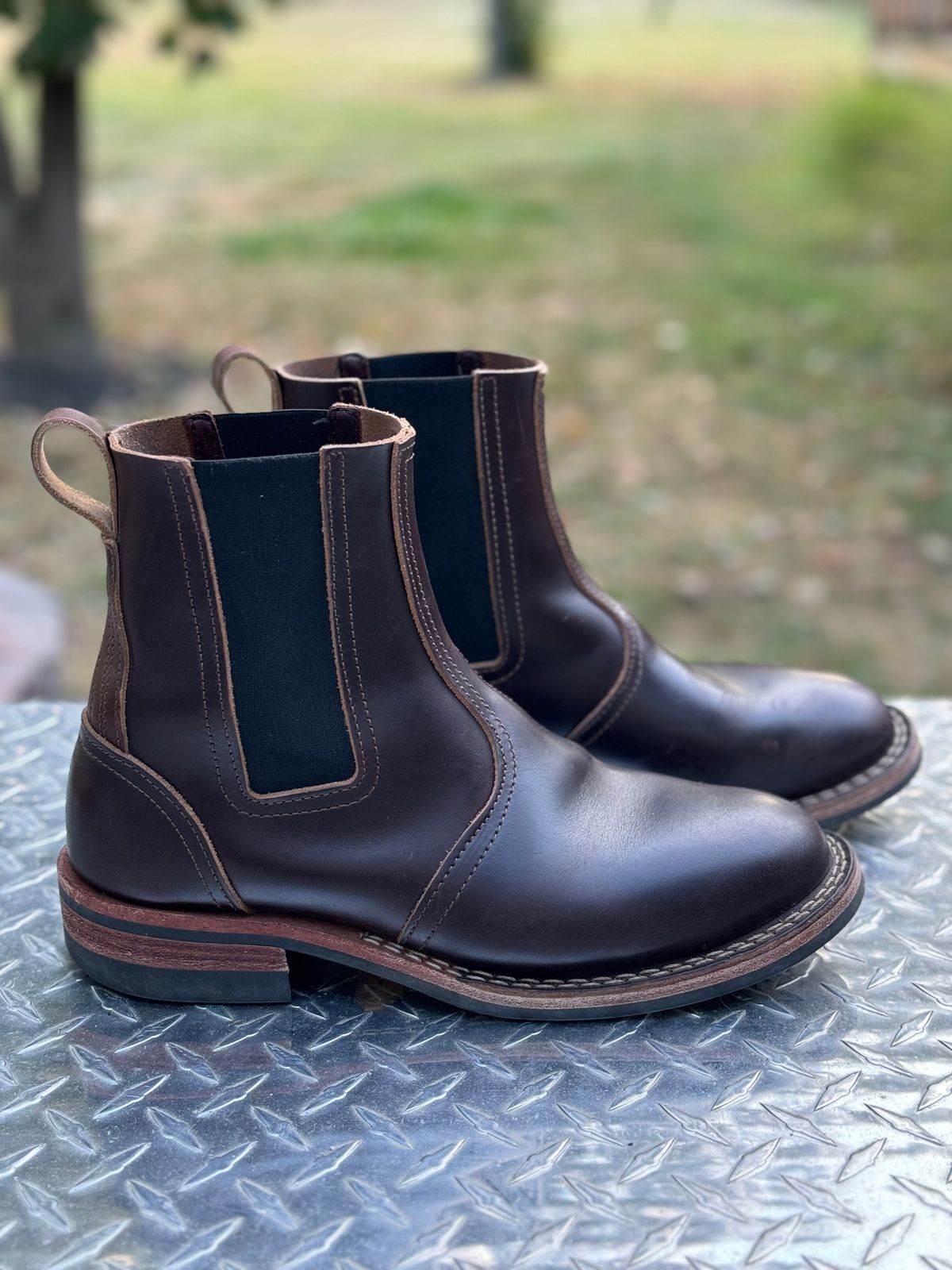 Photo by captain on September 21, 2024 of the Nicks Heritage Chelsea in Horween Brown Chromexcel.