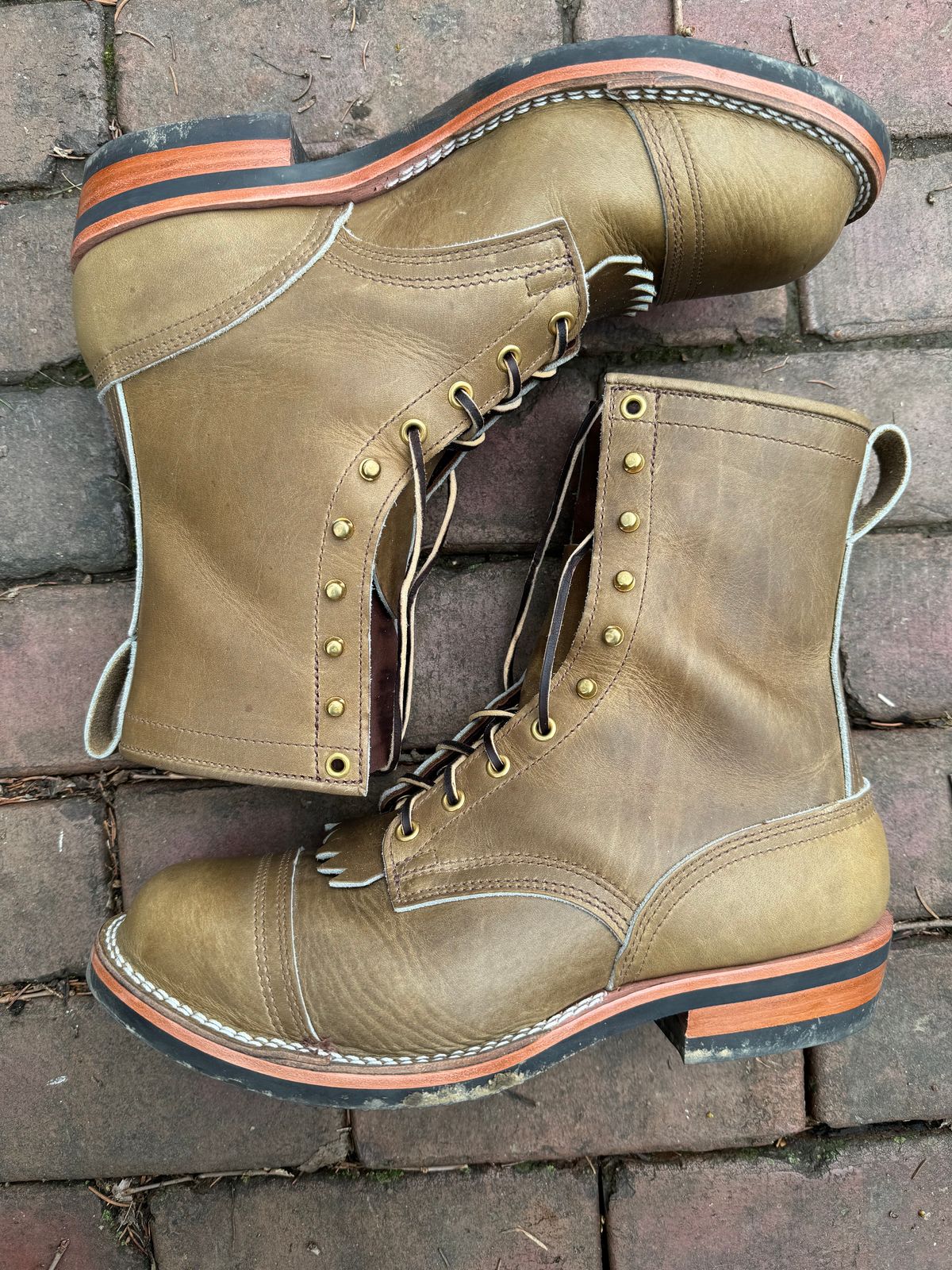 Photo by captain on March 2, 2024 of the Nicks MTO in Horween Sage Chromepak.