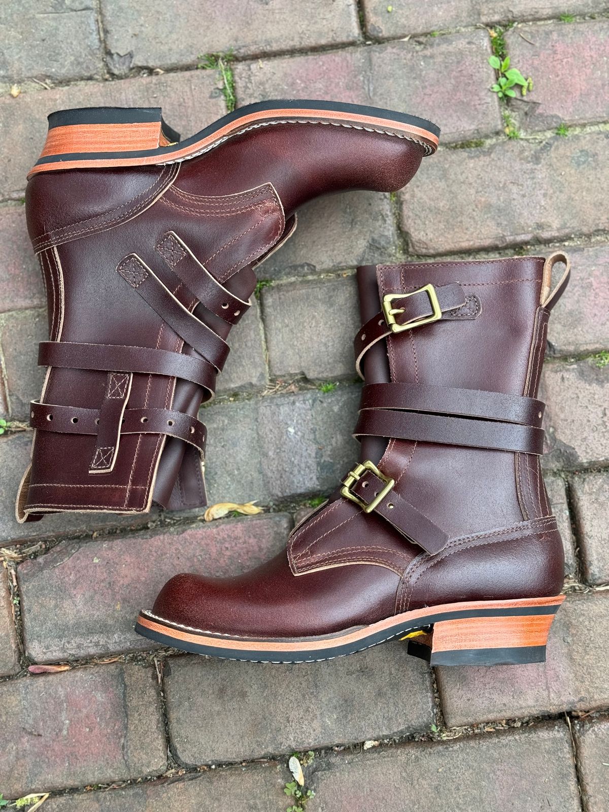 Photo by captain on April 24, 2024 of the Nicks Heritage TankerPro in Horween Tan Waxed Flesh.