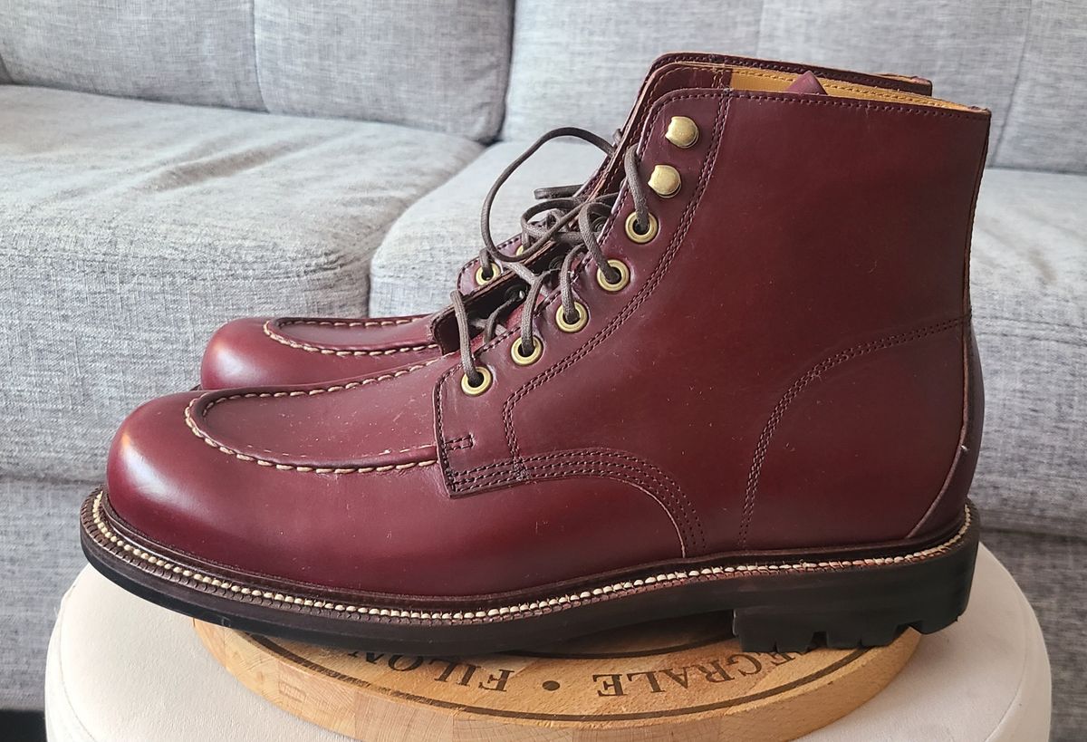 Photo by hoainp on November 5, 2023 of the Grant Stone Brass Boot in Horween Color 8 Chromexcel.