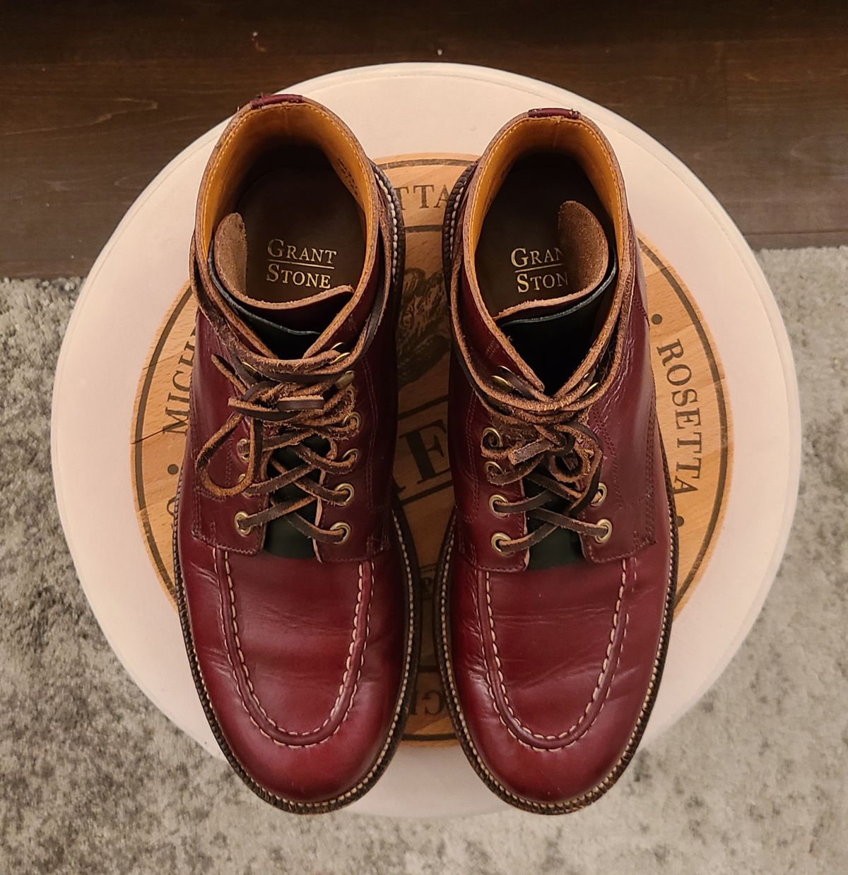 Photo by hoainp on December 6, 2023 of the Grant Stone Brass Boot in Horween Color 8 Chromexcel.