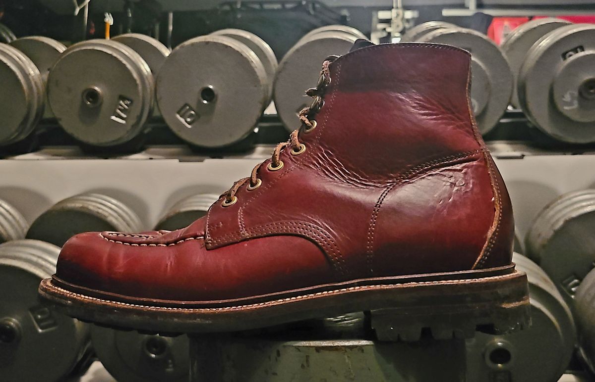 Photo by hoainp on January 6, 2024 of the Grant Stone Brass Boot in Horween Color 8 Chromexcel.