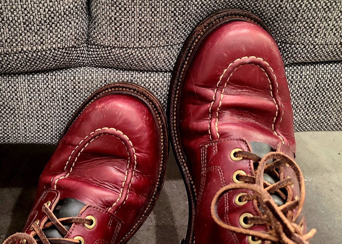 Photo by hoainp on January 10, 2024 of the Grant Stone Brass Boot in Horween Color 8 Chromexcel.