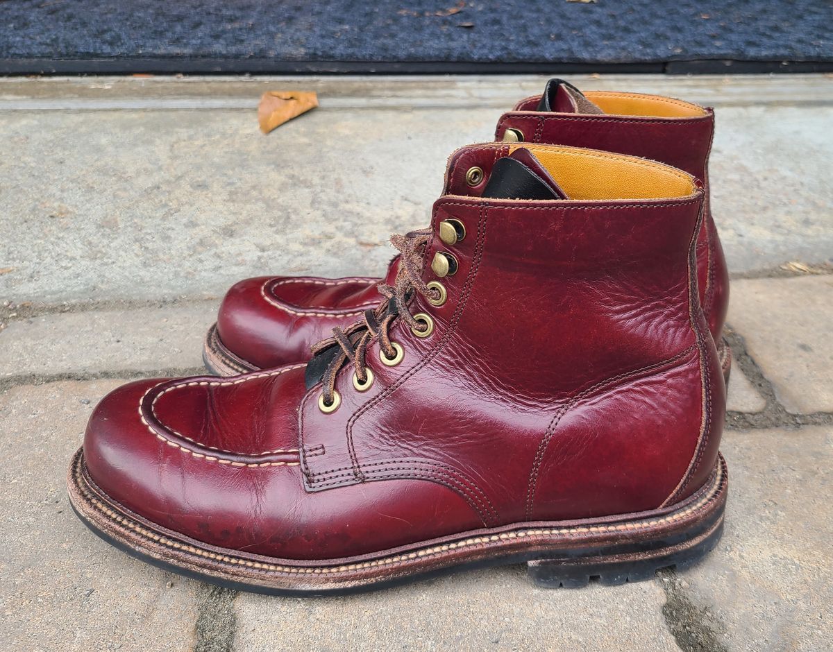 Photo by hoainp on March 5, 2024 of the Grant Stone Brass Boot in Horween Color 8 Chromexcel.