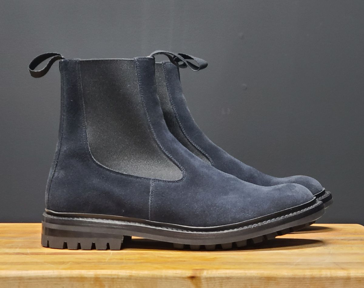 Photo by hoainp on October 2, 2024 of the Tricker's Stephen Chelsea Boot in Zonta Oceano Castorino Suede.