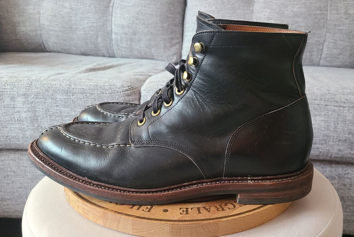 Photo by hoainp on November 5, 2023 of the Grant Stone Ottawa Boot in Horween Black Chromexcel.