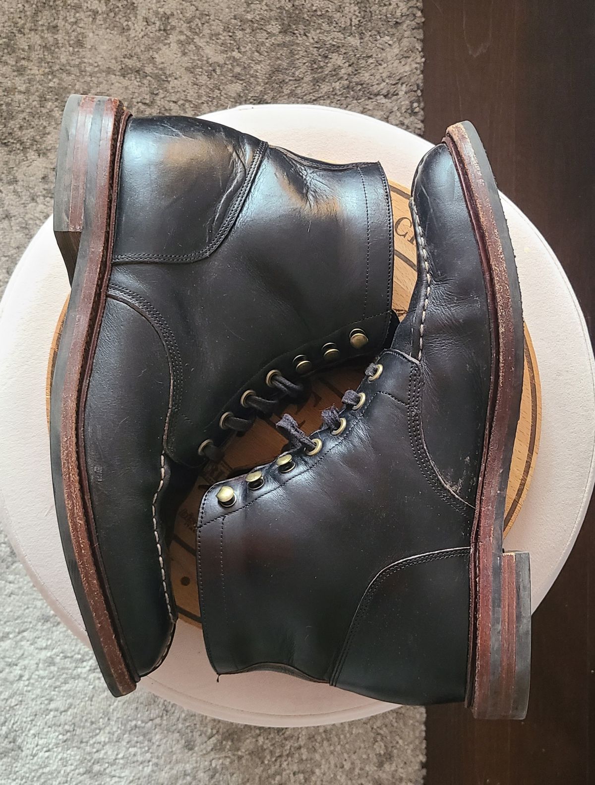 Photo by hoainp on November 5, 2023 of the Grant Stone Ottawa Boot in Horween Black Chromexcel.
