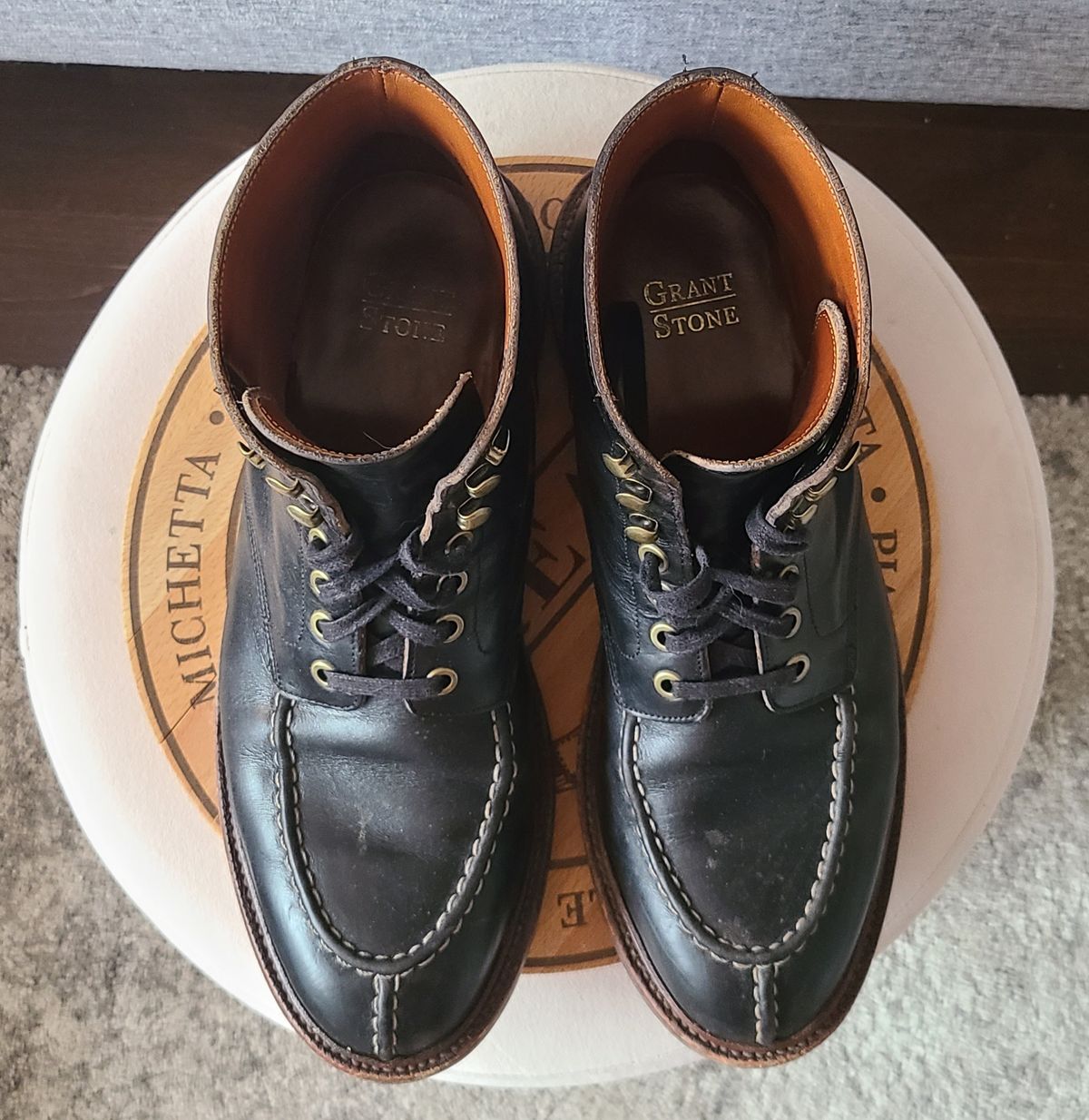Photo by hoainp on November 5, 2023 of the Grant Stone Ottawa Boot in Horween Black Chromexcel.