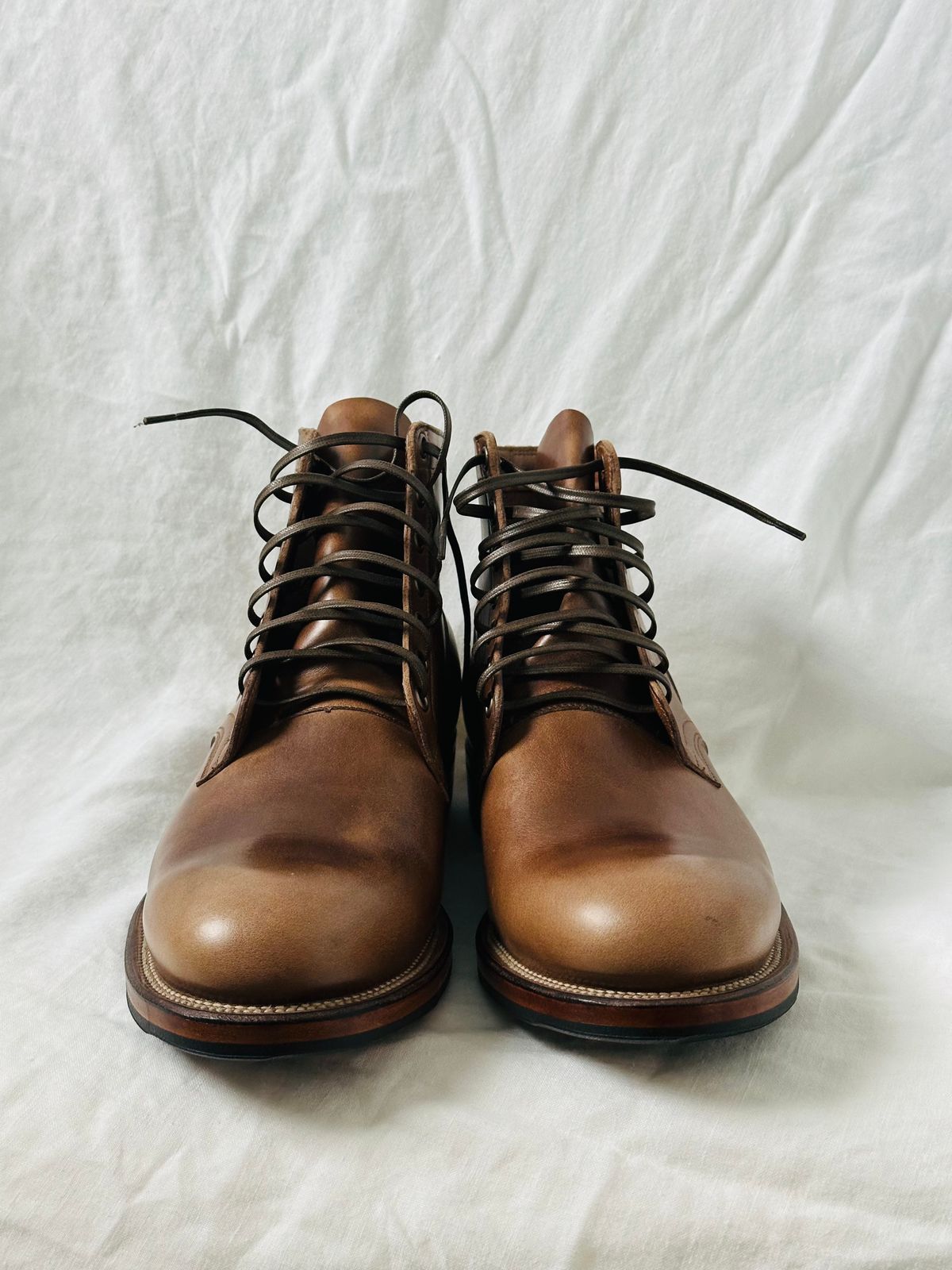 Photo by incorrectpath on October 1, 2024 of the Viberg Service Boot in Horween Natural Chromexcel.