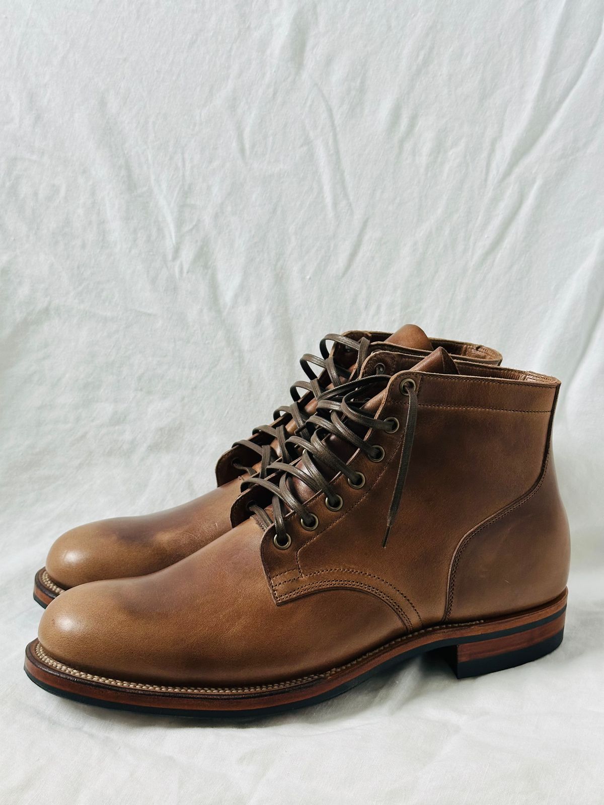 Photo by incorrectpath on October 1, 2024 of the Viberg Service Boot in Horween Natural Chromexcel.
