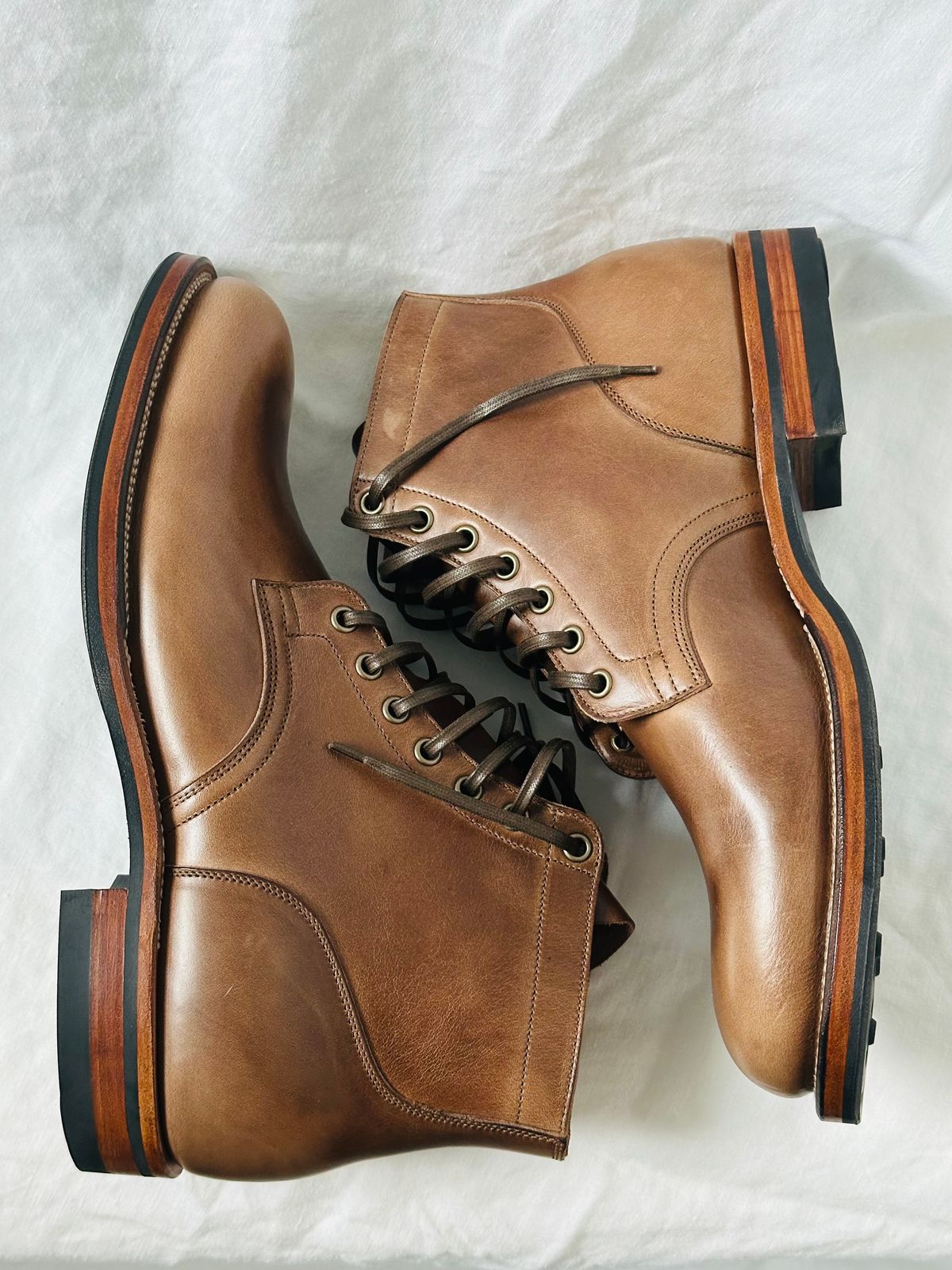 Photo by incorrectpath on October 1, 2024 of the Viberg Service Boot in Horween Natural Chromexcel.