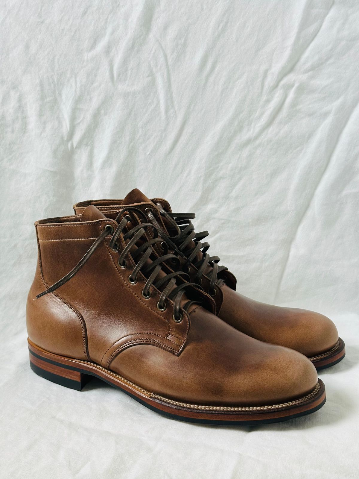 Photo by incorrectpath on October 1, 2024 of the Viberg Service Boot in Horween Natural Chromexcel.