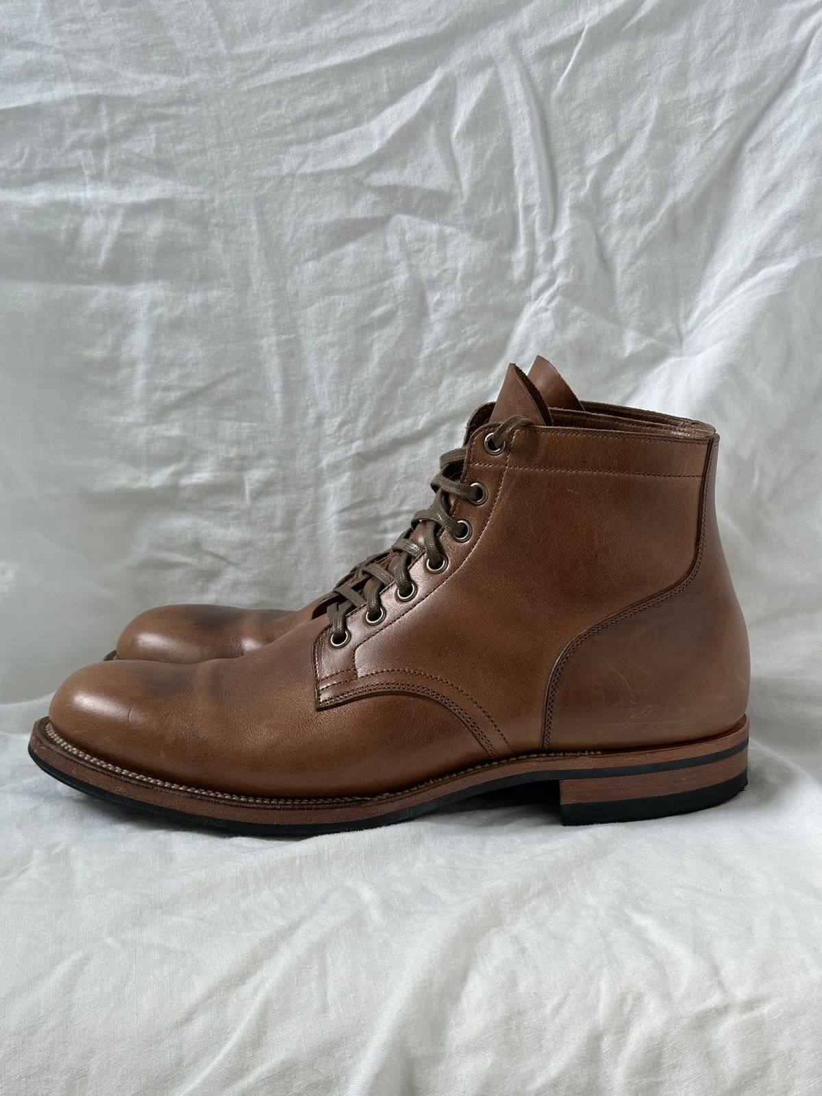 Photo by incorrectpath on November 1, 2024 of the Viberg Service Boot in Horween Natural Chromexcel.