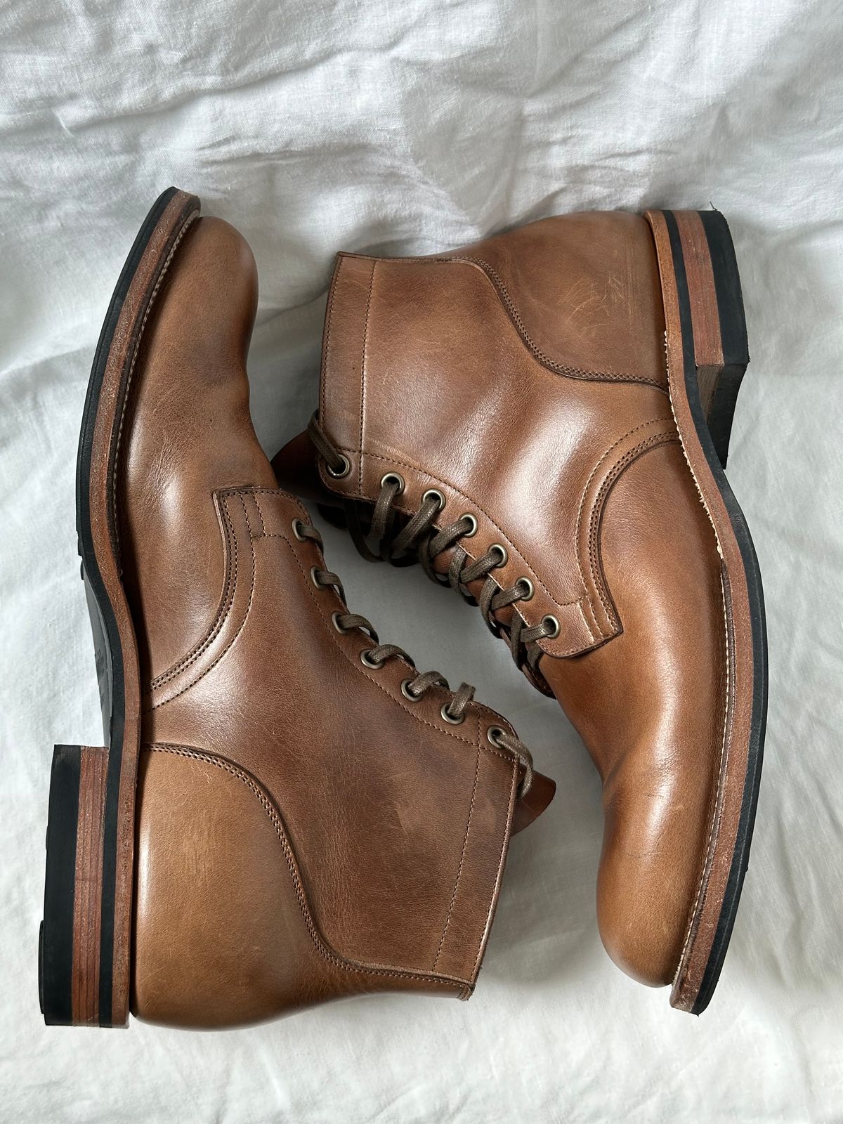 Photo by incorrectpath on November 1, 2024 of the Viberg Service Boot in Horween Natural Chromexcel.