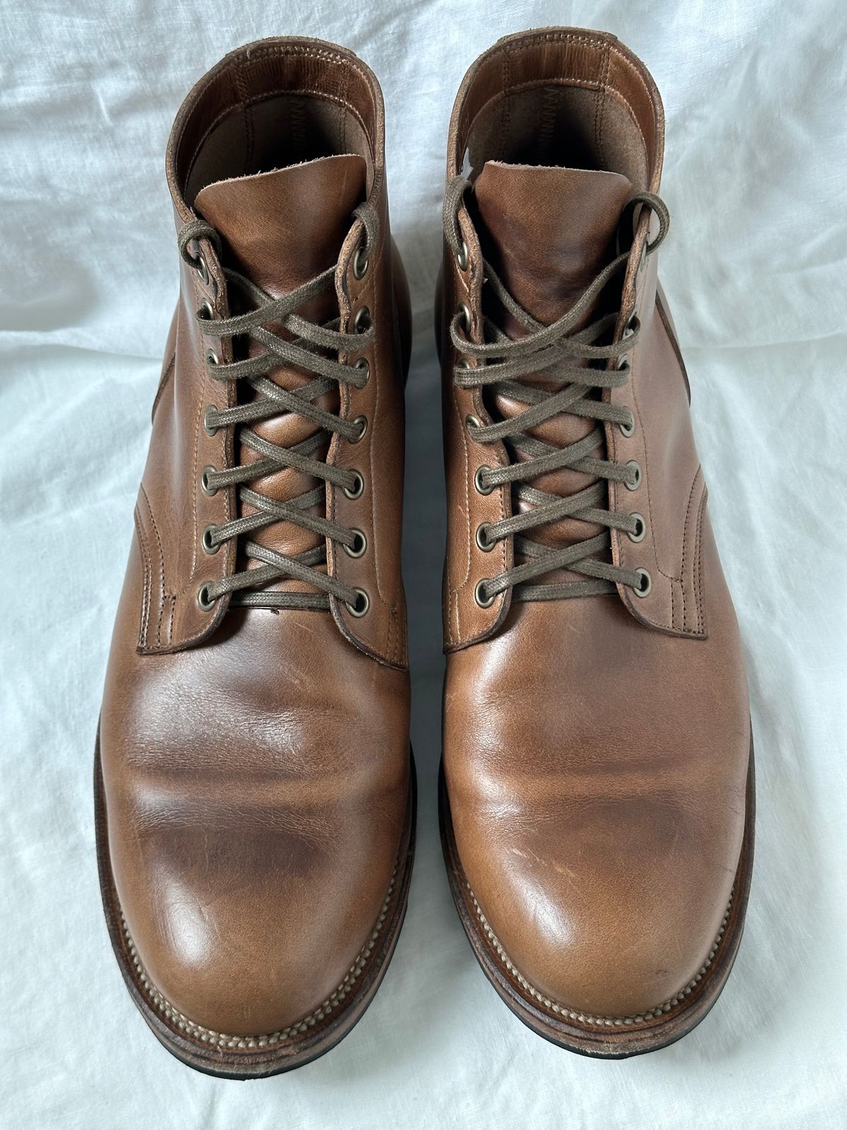 Photo by incorrectpath on November 1, 2024 of the Viberg Service Boot in Horween Natural Chromexcel.