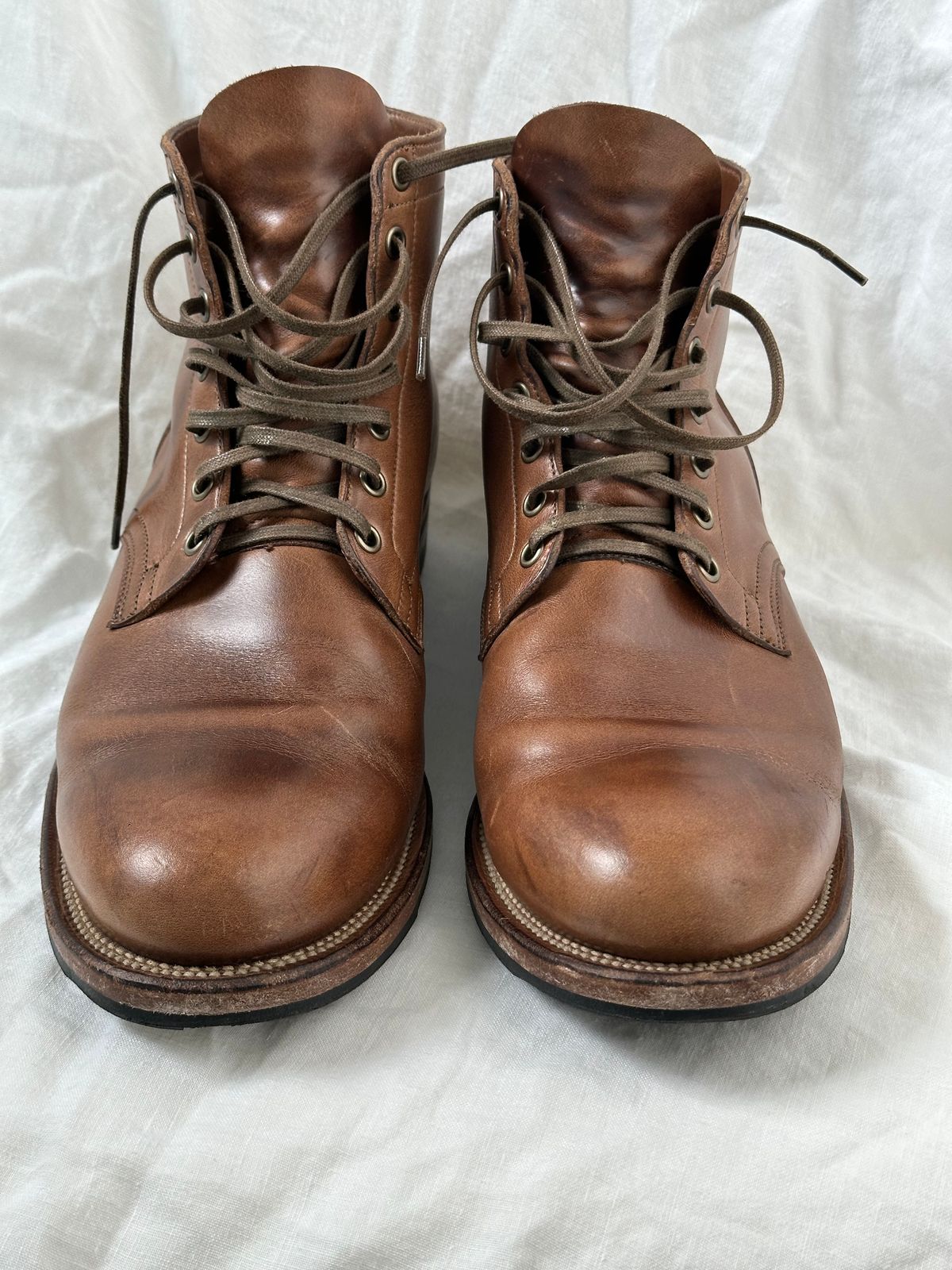 Photo by incorrectpath on December 1, 2024 of the Viberg Service Boot in Horween Natural Chromexcel.