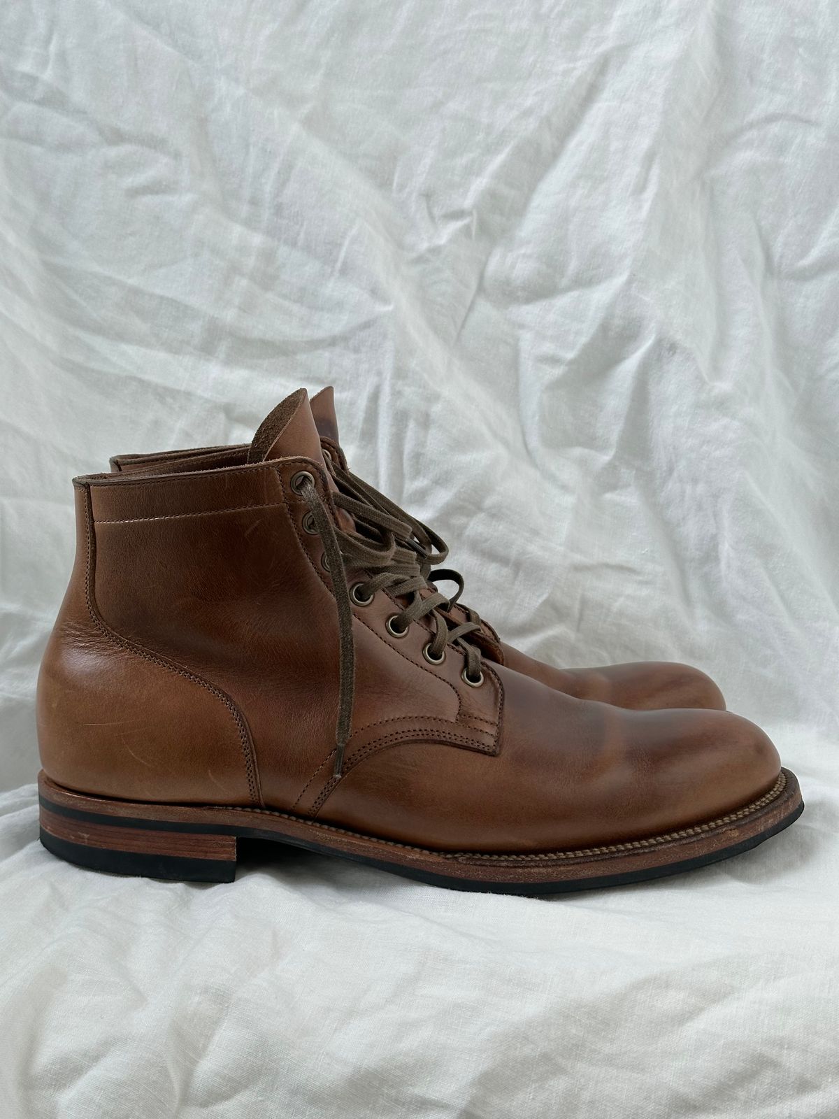 Photo by incorrectpath on December 1, 2024 of the Viberg Service Boot in Horween Natural Chromexcel.