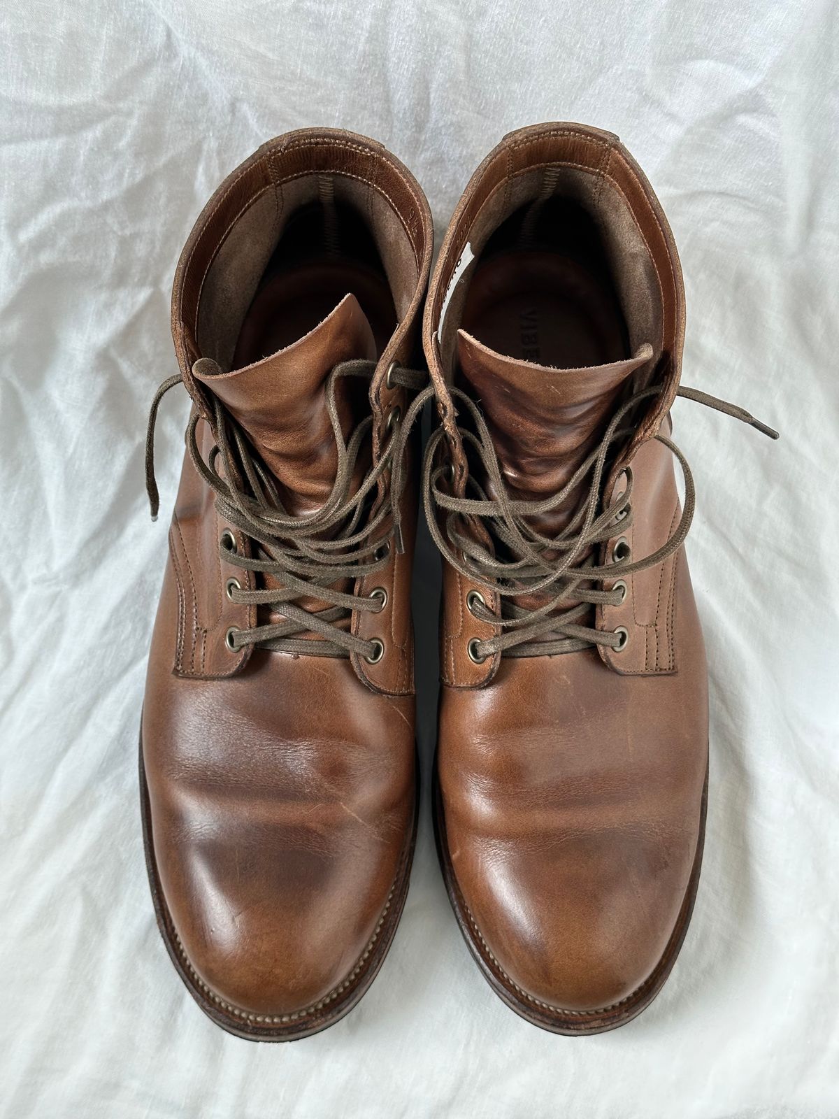 Photo by incorrectpath on December 1, 2024 of the Viberg Service Boot in Horween Natural Chromexcel.