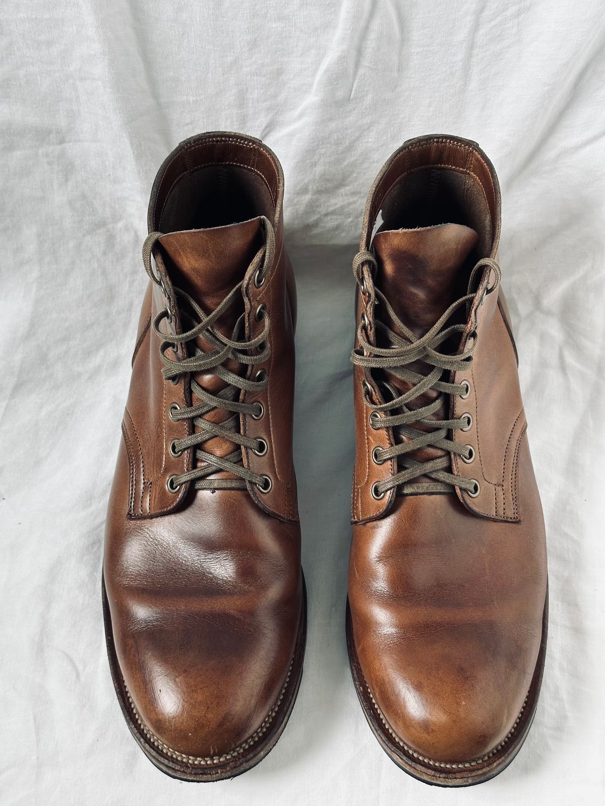 Photo by incorrectpath on February 3, 2025 of the Viberg Service Boot in Horween Natural Chromexcel.