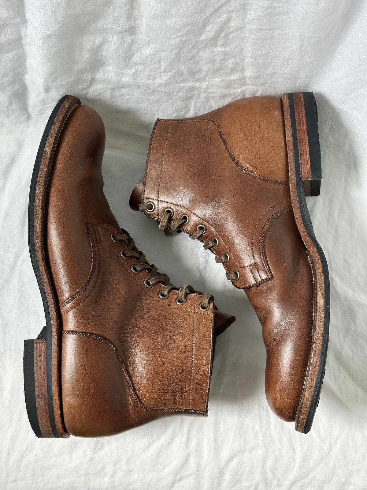 Photo by incorrectpath on April 1, 2025 of the Viberg Service Boot in Horween Natural Chromexcel.